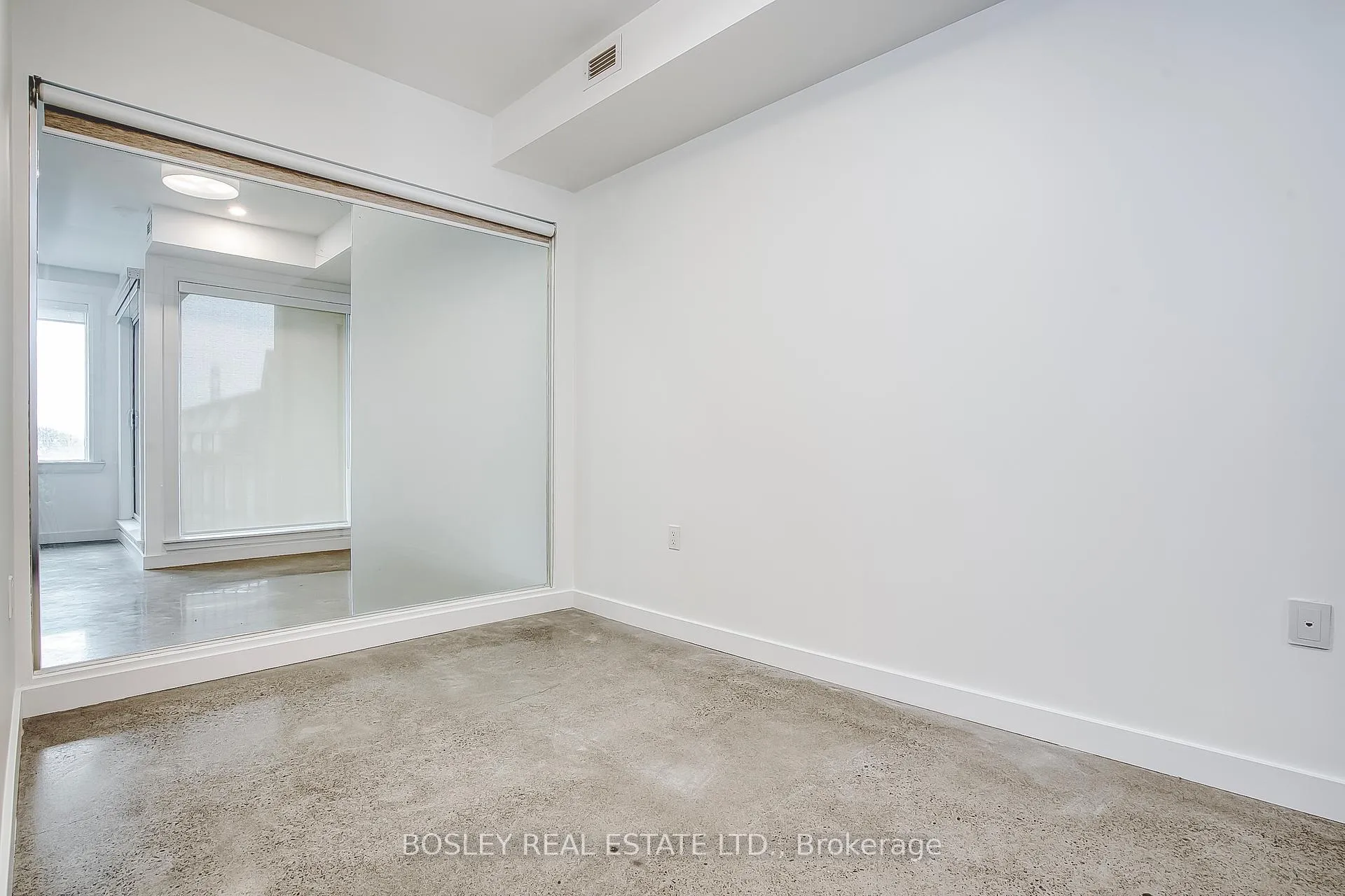 Photo 10 of Unit 22, 41 River Street, Toronto, Regent Park — HOMEH