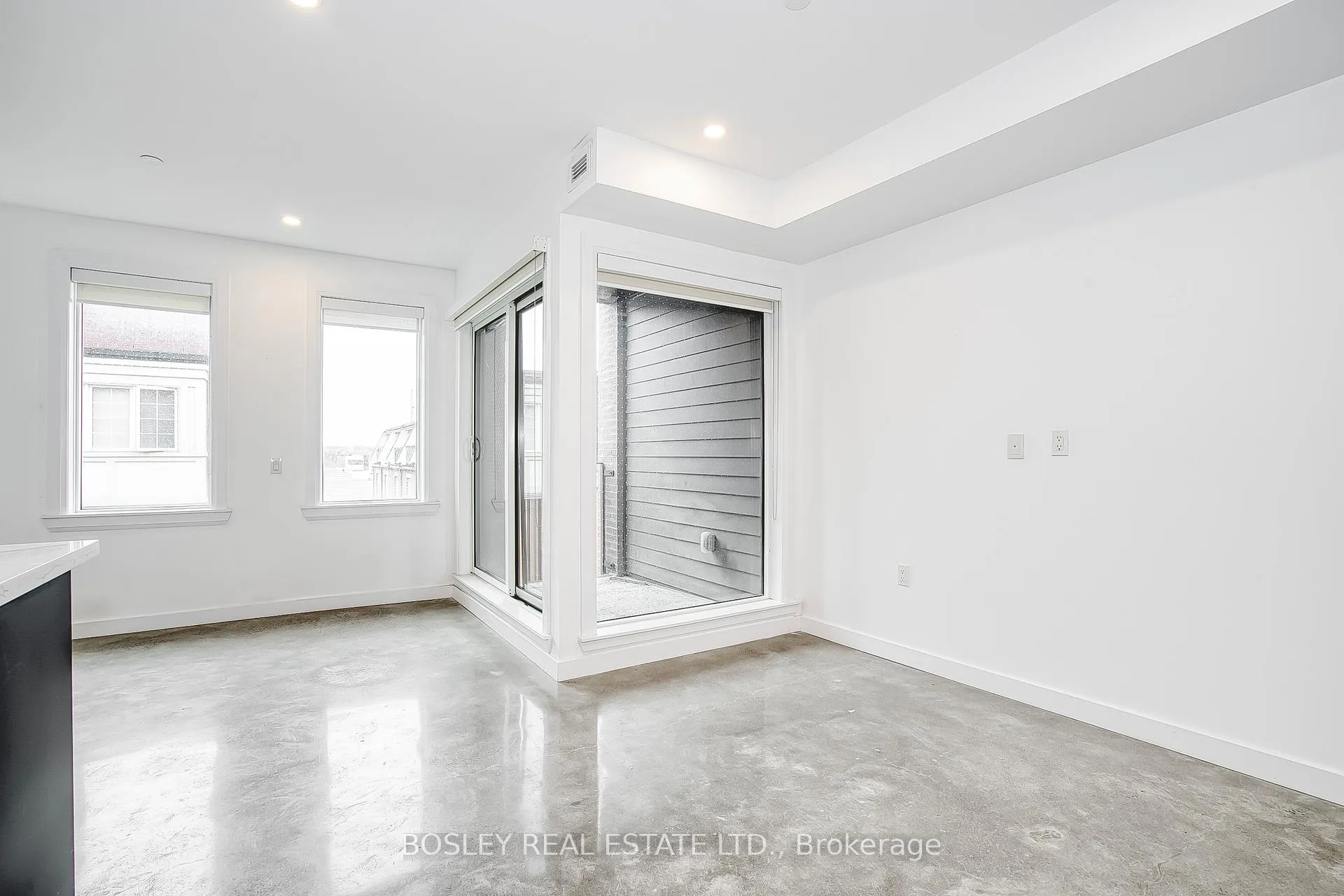 Photo 15 of Unit 22, 41 River Street, Toronto, Regent Park — HOMEH