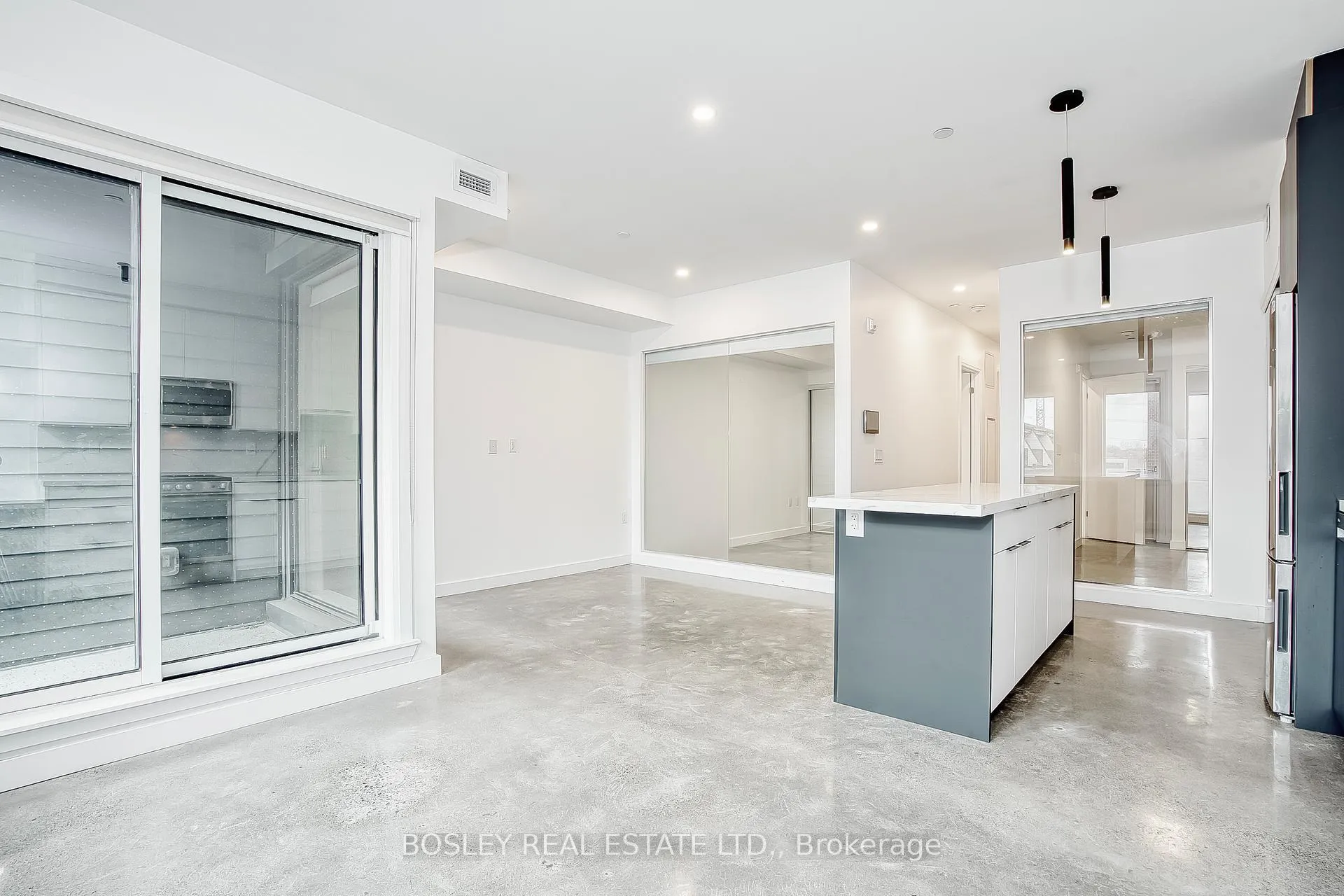 Photo 17 of Unit 22, 41 River Street, Toronto, Regent Park — HOMEH
