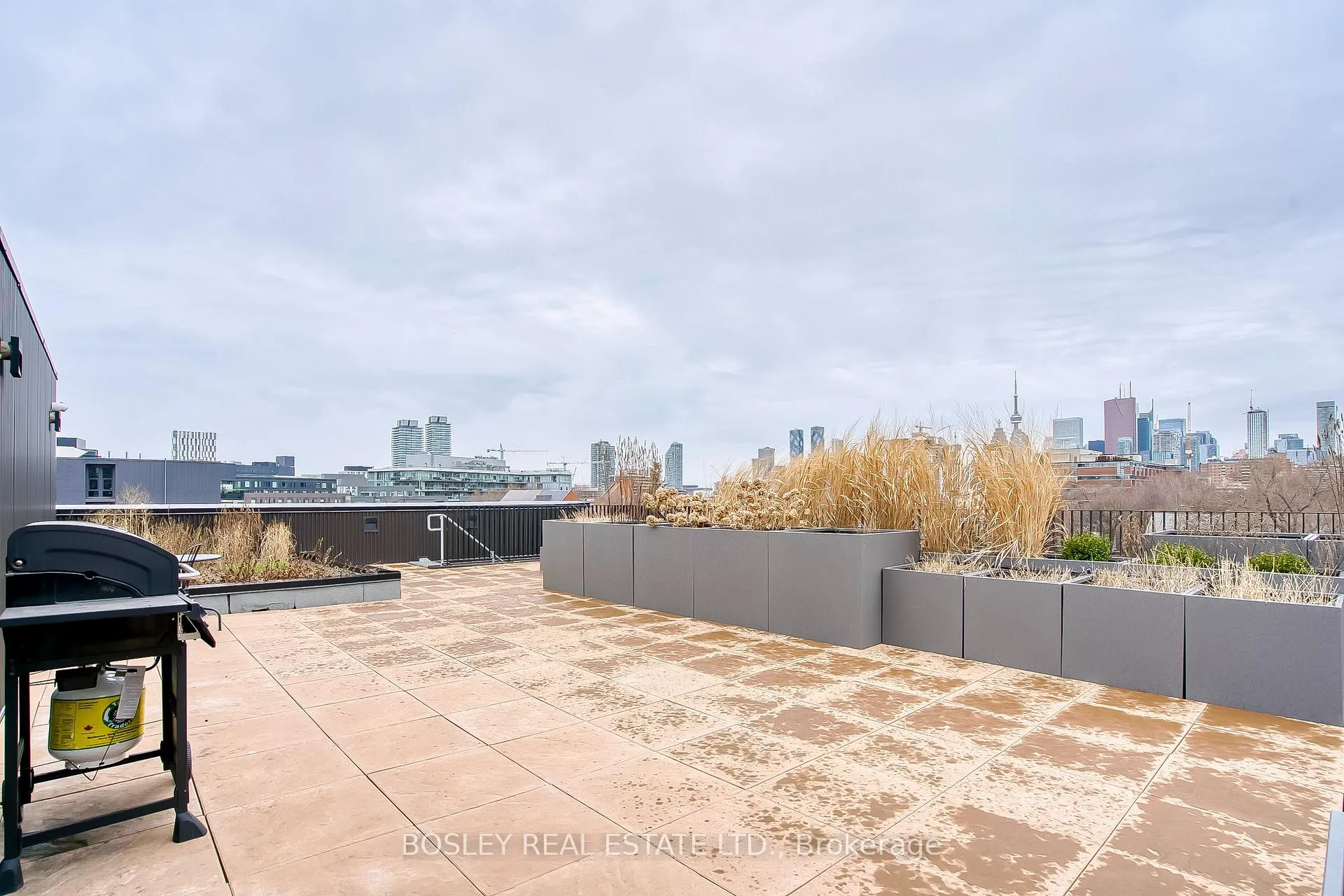 Photo 19 of Unit 22, 41 River Street, Toronto, Regent Park — HOMEH
