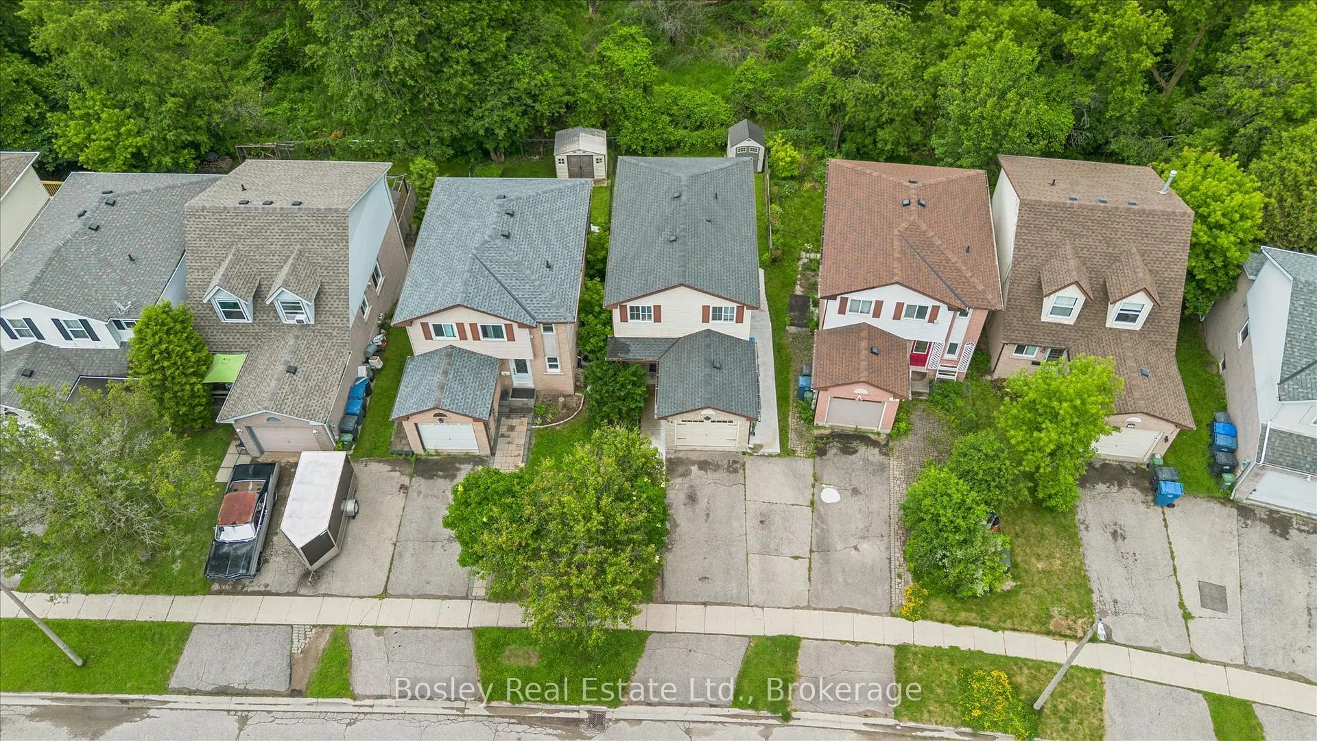 Photo 3 of 55 Koch Drive, Guelph, Kortright West — HOMEH