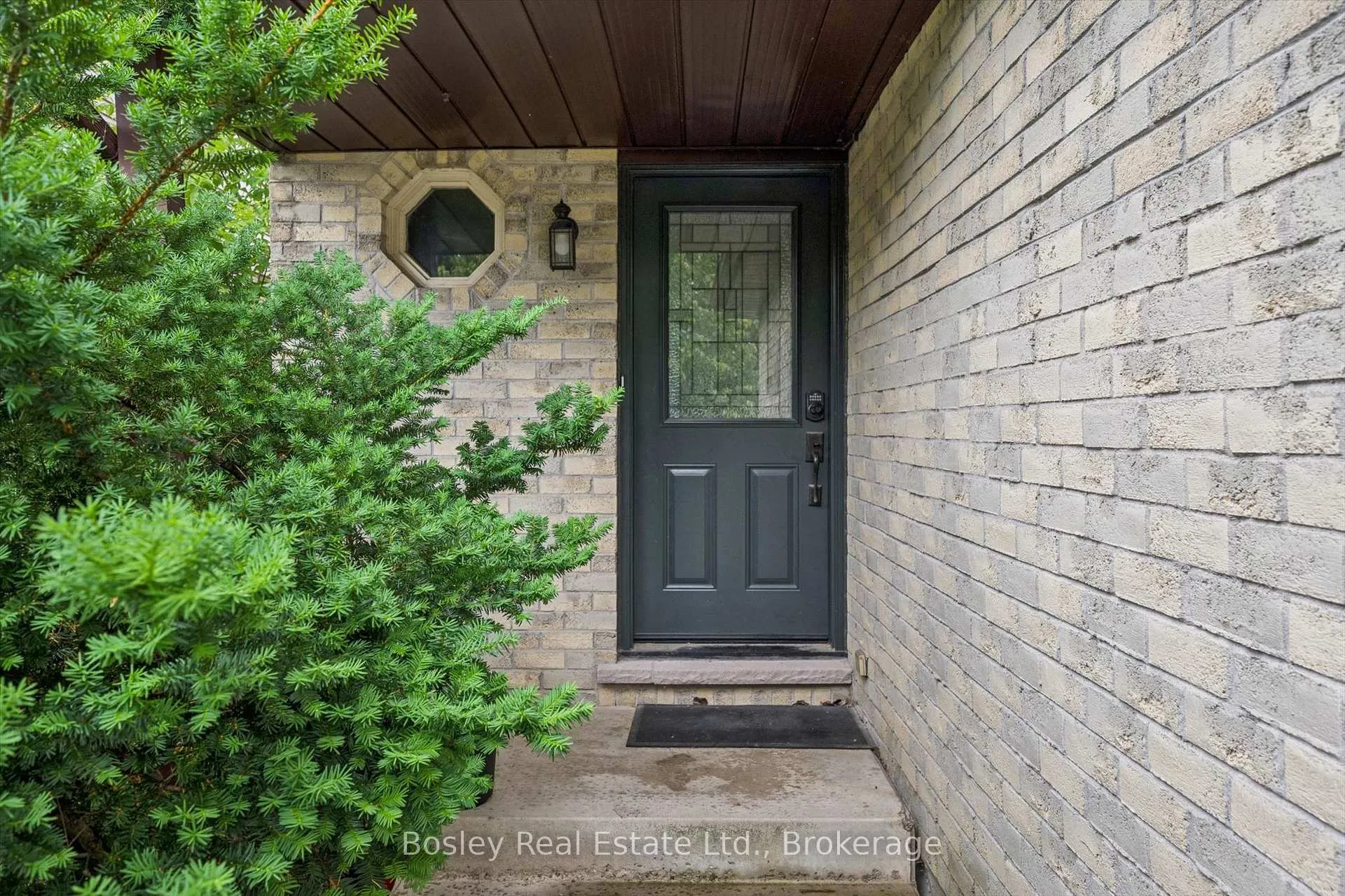 Photo 5 of 55 Koch Drive, Guelph, Kortright West — HOMEH