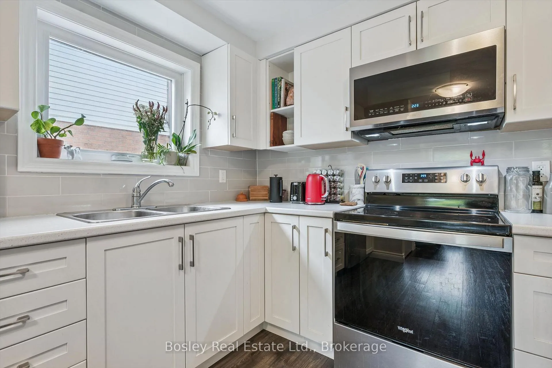 Photo 9 of 55 Koch Drive, Guelph, Kortright West — HOMEH