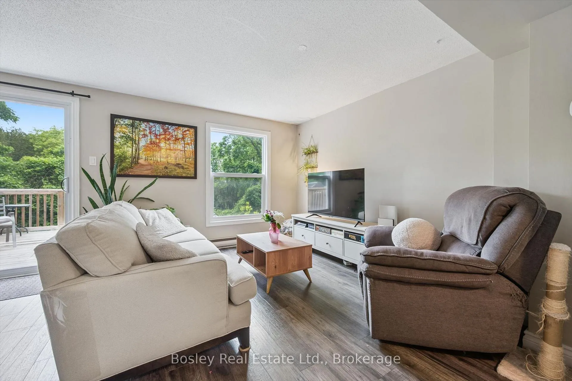 Photo 13 of 55 Koch Drive, Guelph, Kortright West — HOMEH