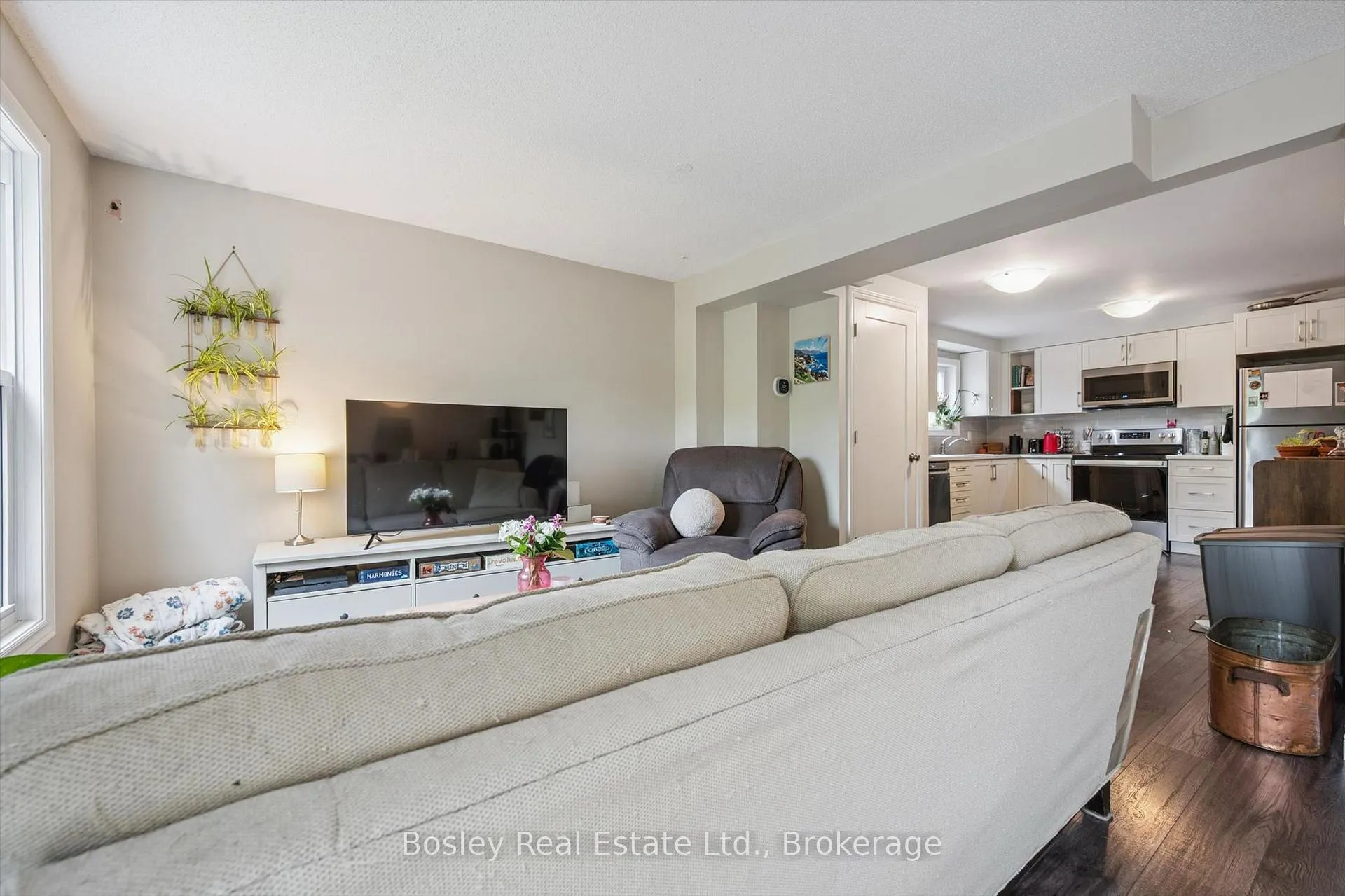 Photo 14 of 55 Koch Drive, Guelph, Kortright West — HOMEH