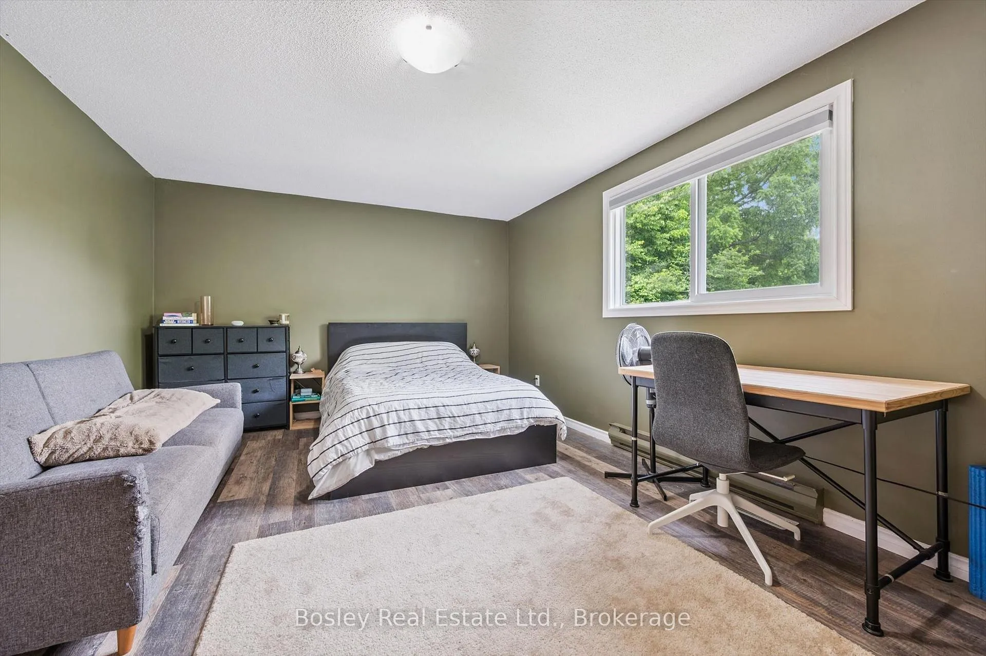 Photo 21 of 55 Koch Drive, Guelph, Kortright West — HOMEH