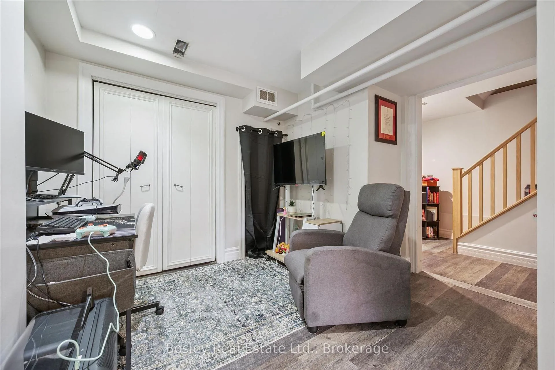 Photo 30 of 55 Koch Drive, Guelph, Kortright West — HOMEH