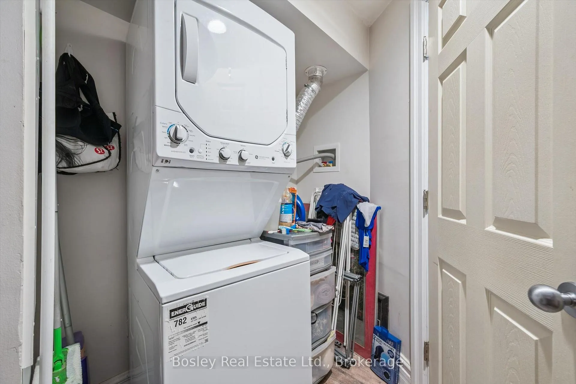 Photo 32 of 55 Koch Drive, Guelph, Kortright West — HOMEH