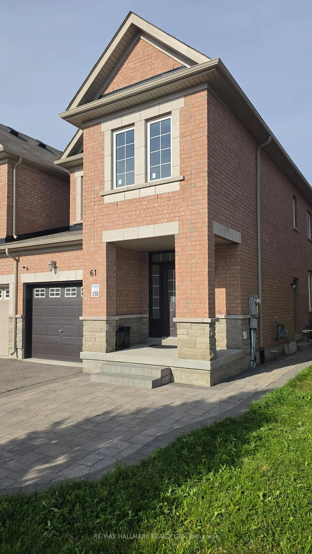 Photo 2 of 61 Collin Court, Richmond Hill, Jefferson — HOMEH