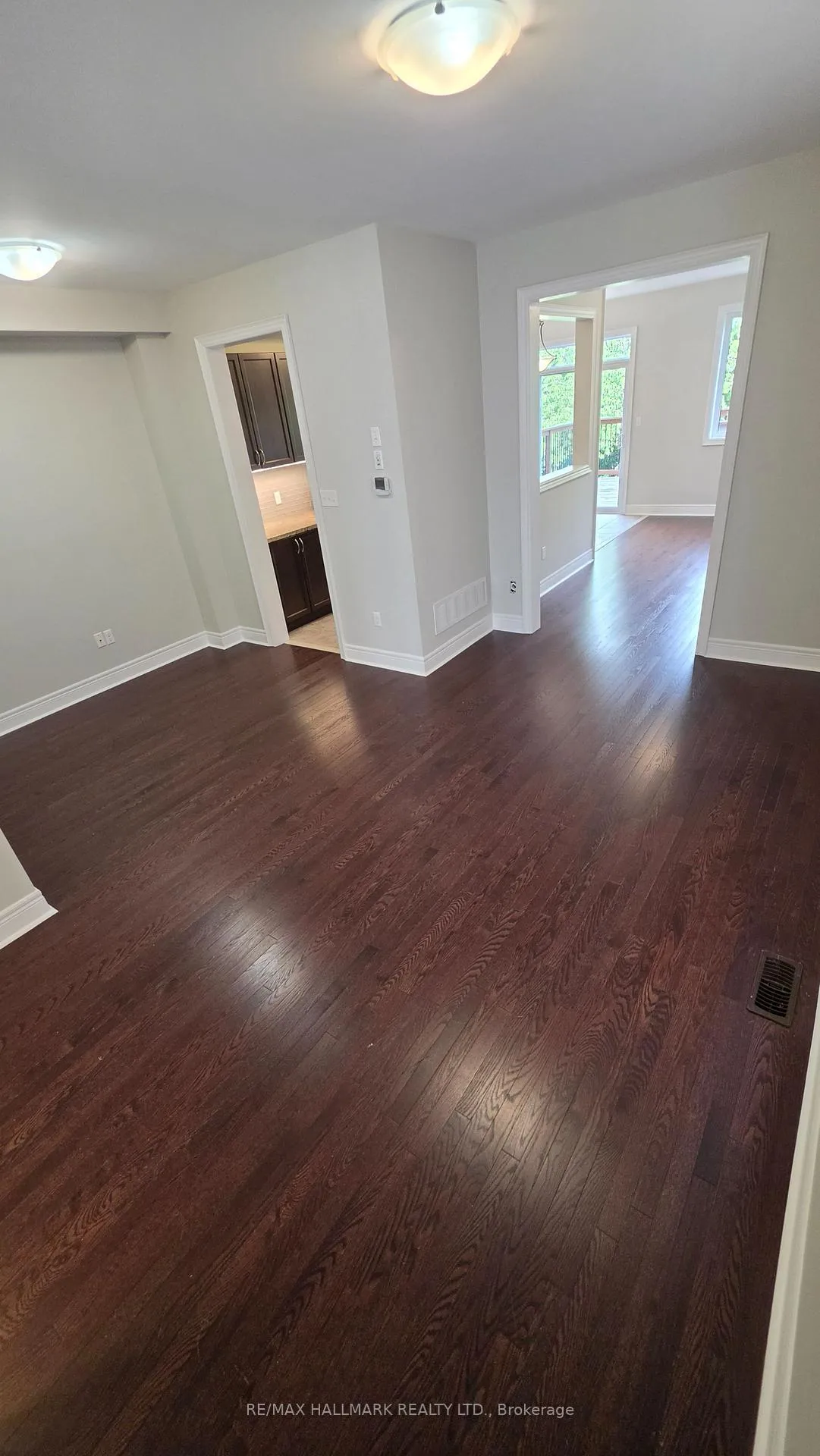 Photo 10 of 61 Collin Court, Richmond Hill, Jefferson — HOMEH