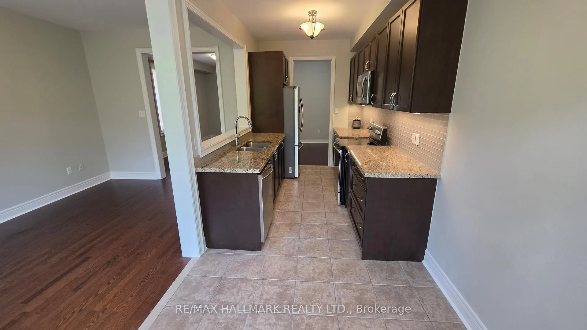 Photo 17 of 61 Collin Court, Richmond Hill, Jefferson — HOMEH