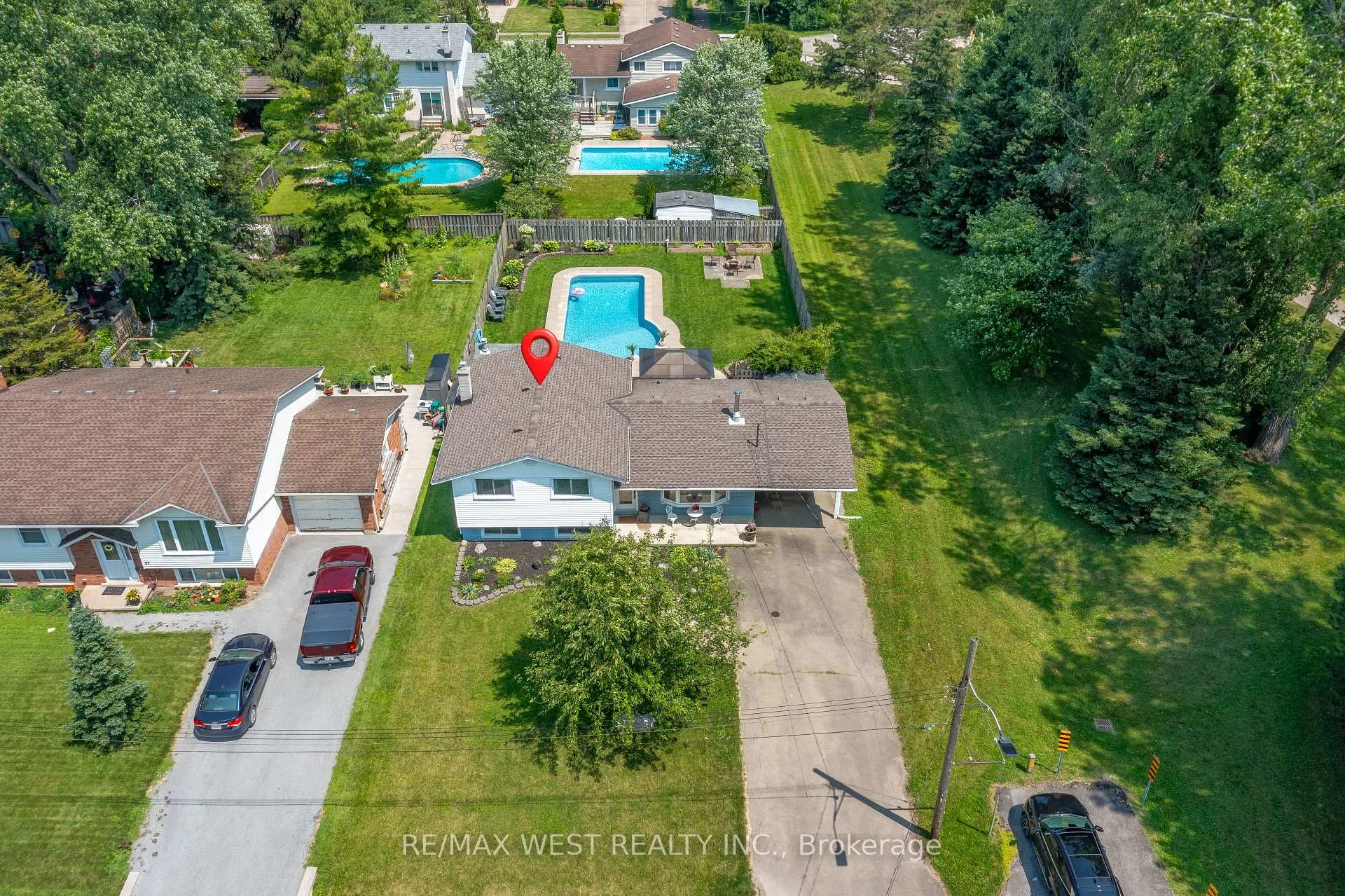 Photo 4 of 41 Rita Street, Welland, N. Welland — HOMEH