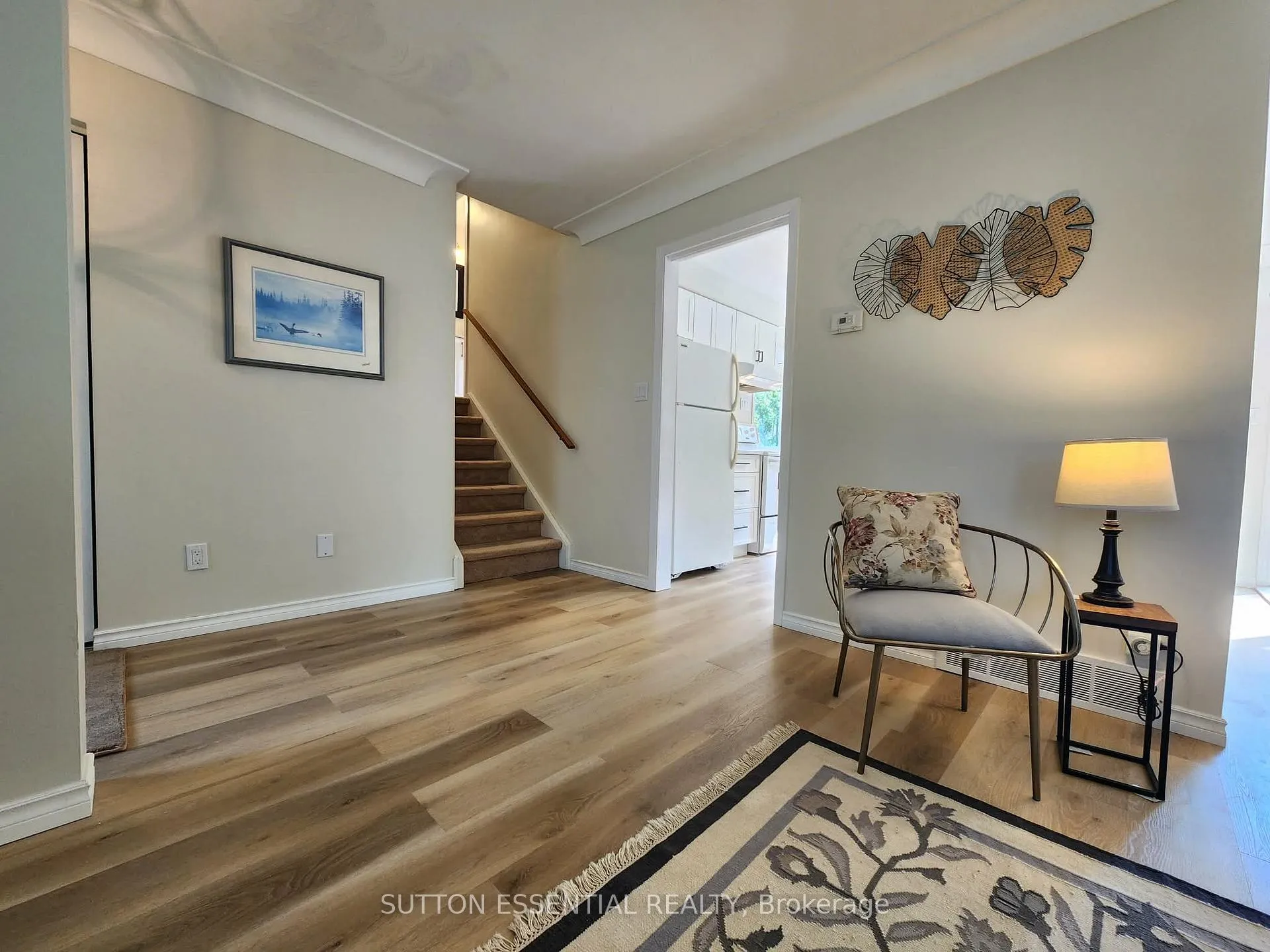 Photo 3 of 18 Vanier Drive, Brockville, Brockville — HOMEH