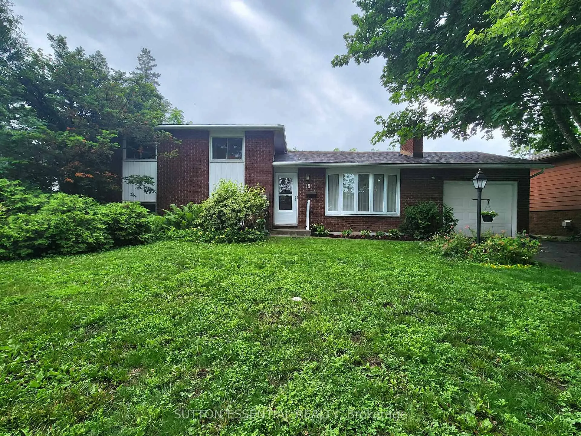 Photo 31 of 18 Vanier Drive, Brockville, Brockville — HOMEH
