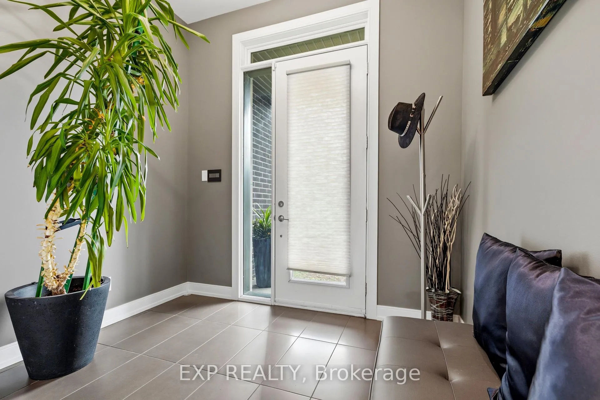 Photo 4 of 157 Wesley Avenue, Ottawa, Westboro/Hampton Park — HOMEH