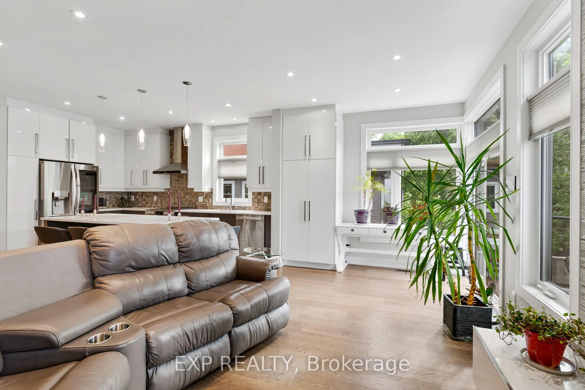 Photo 10 of 157 Wesley Avenue, Ottawa, Westboro/Hampton Park — HOMEH