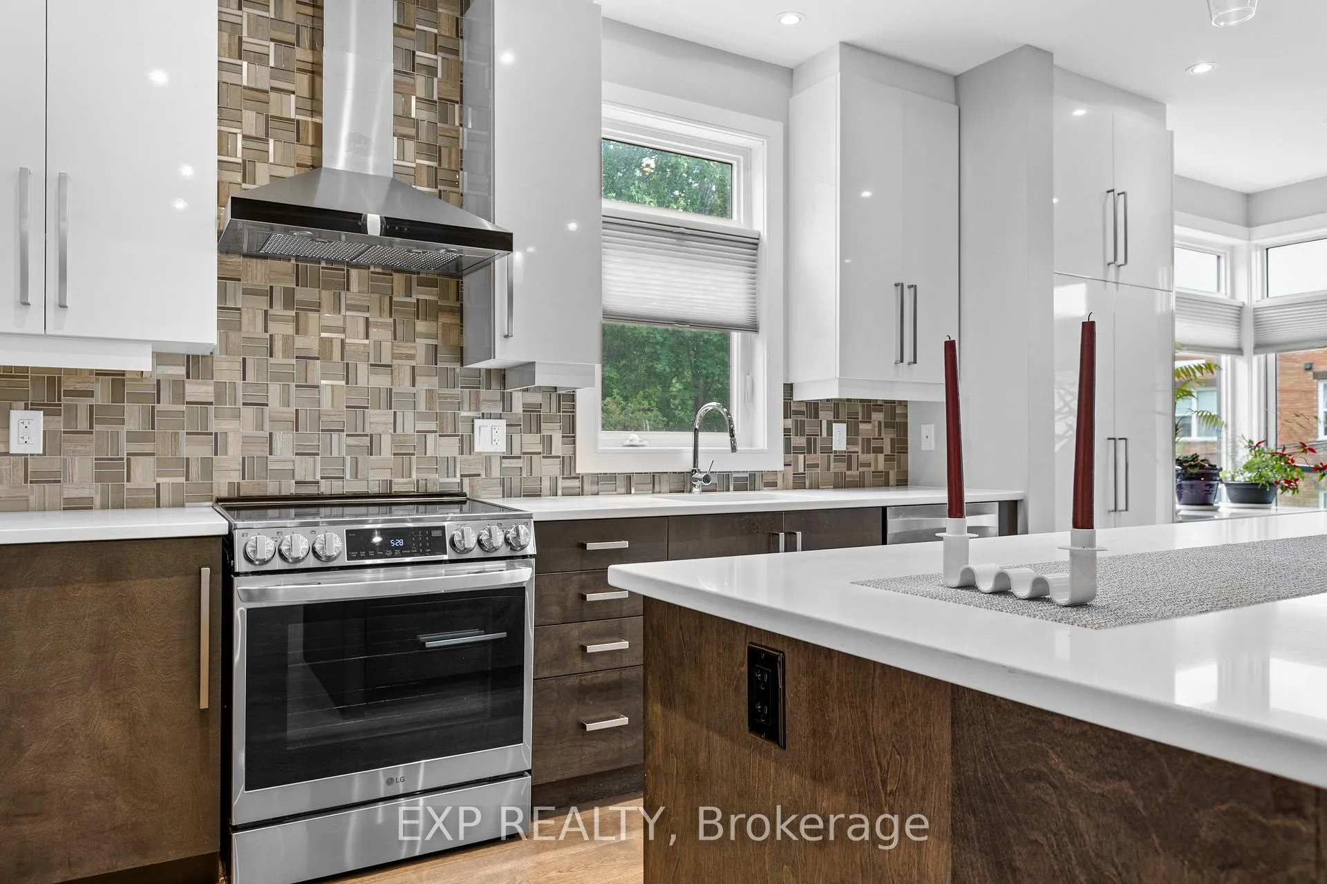Photo 13 of 157 Wesley Avenue, Ottawa, Westboro/Hampton Park — HOMEH