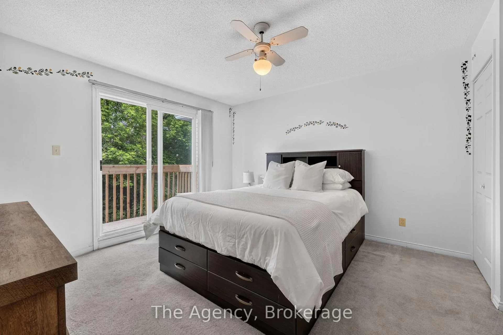 Photo 23 of 97 Shoreline Drive, Bracebridge — HOMEH