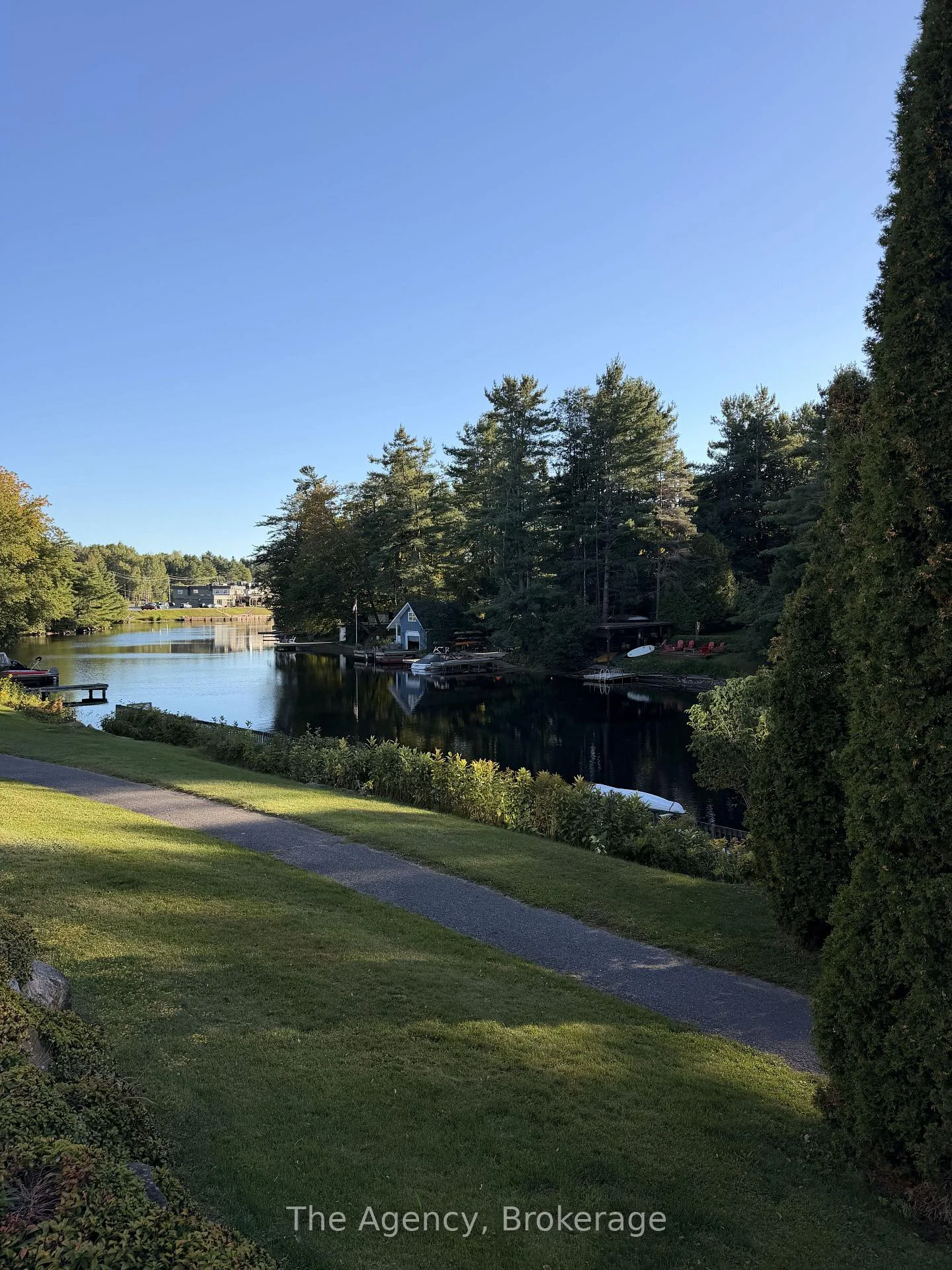 Photo 53 of 97 Shoreline Drive, Bracebridge — HOMEH