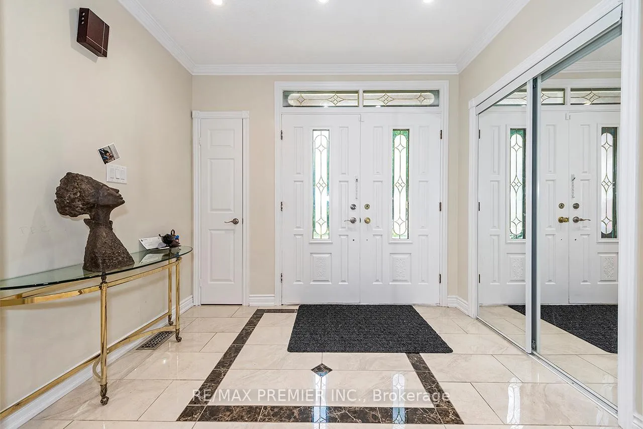 Photo 4 of 4 Bourbon Road, Vaughan, East Woodbridge — HOMEH