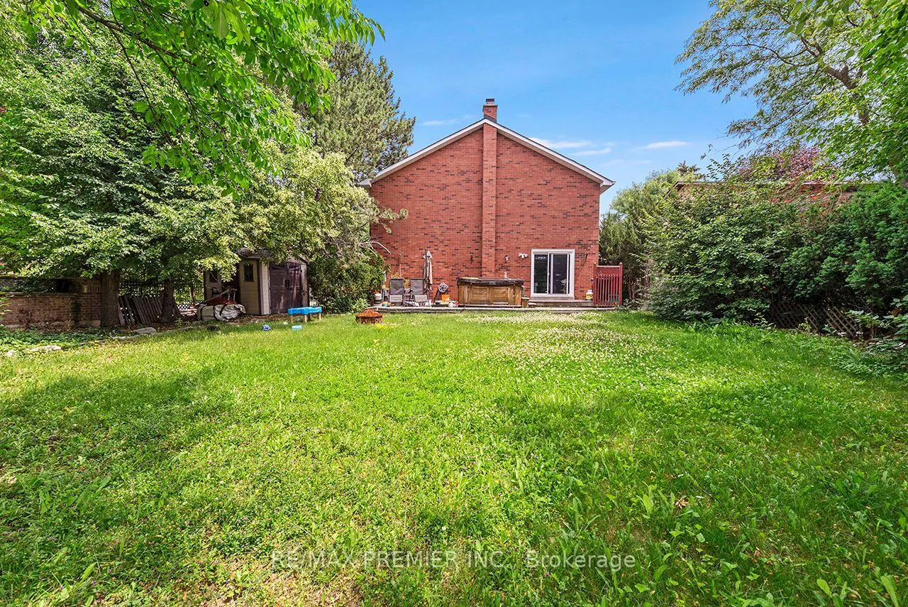 Photo 40 of 4 Bourbon Road, Vaughan, East Woodbridge — HOMEH