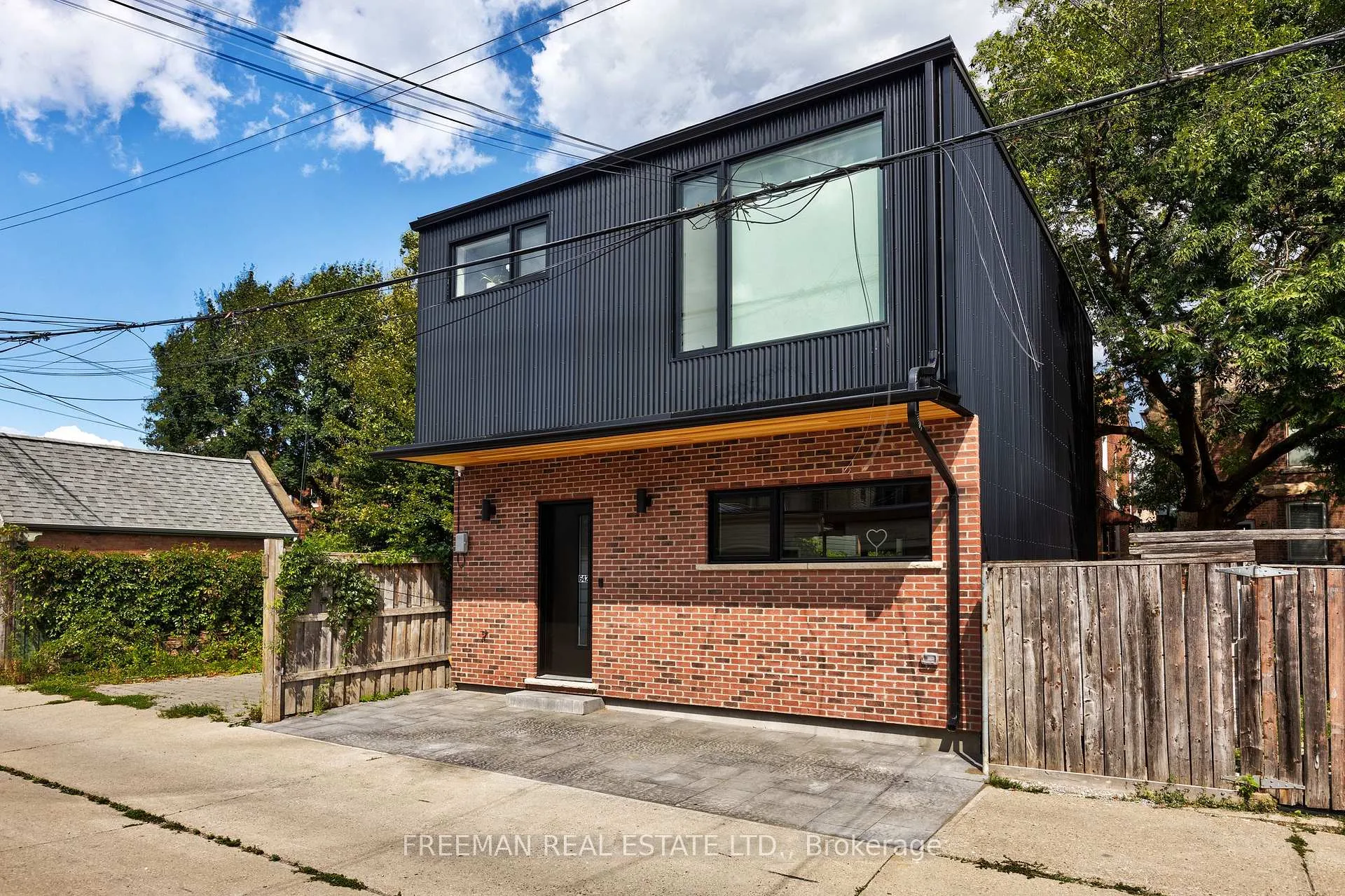 Front of Unit Laneway Home, 642 Gladstone Avenue