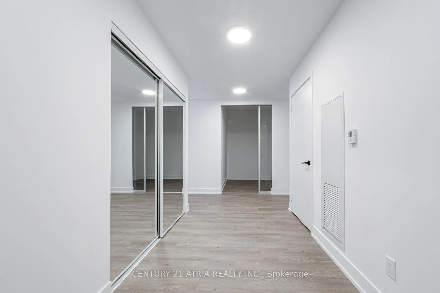 Photo 1 of Unit 819, 308 Jarvis Street, Toronto, Waterfront Communities — HOMEH