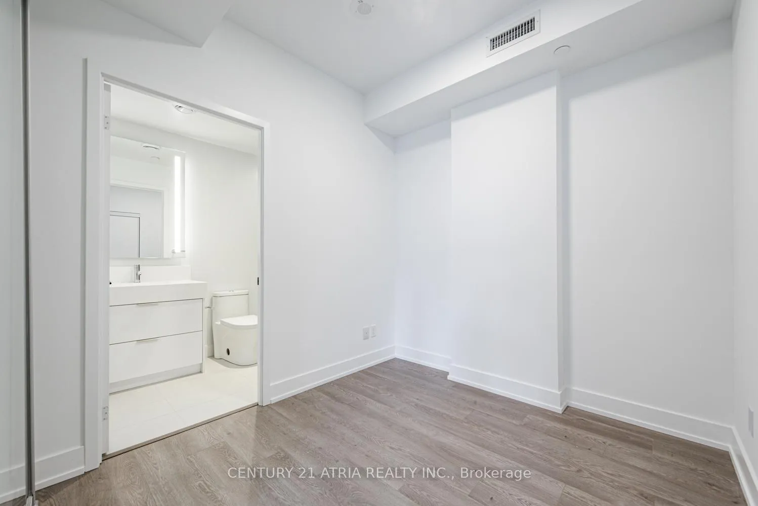 Photo 9 of Unit 819, 308 Jarvis Street, Toronto, Waterfront Communities — HOMEH