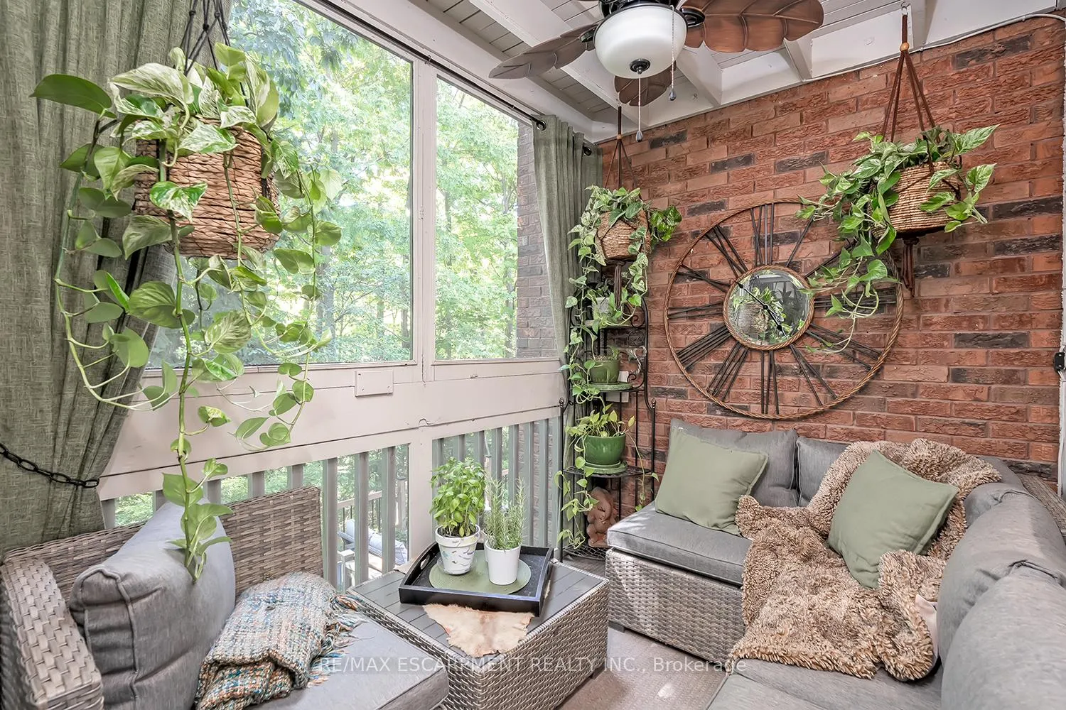Photo 15 of Unit 5, 1580 Kerns Road, Burlington, Tyandaga — HOMEH