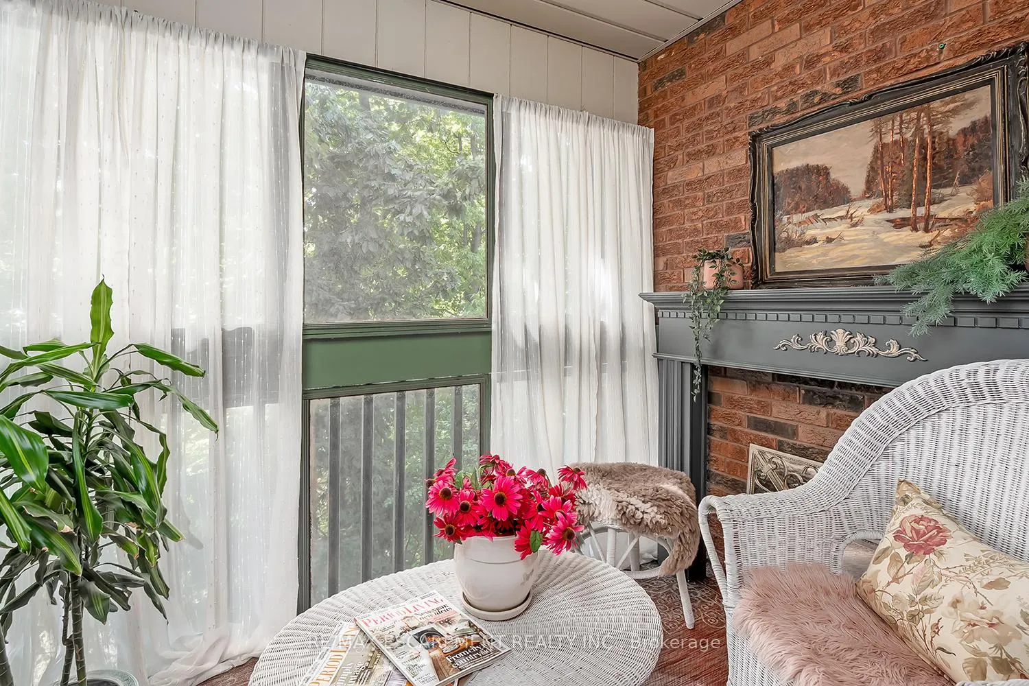 Photo 23 of Unit 5, 1580 Kerns Road, Burlington, Tyandaga — HOMEH