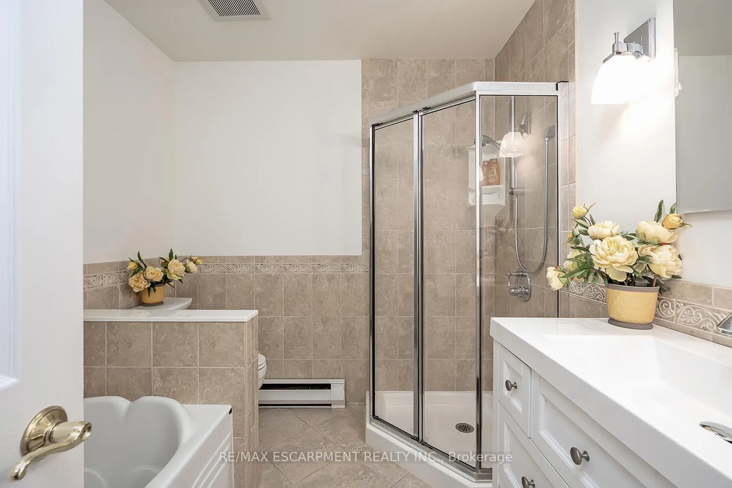 Photo 27 of Unit 5, 1580 Kerns Road, Burlington, Tyandaga — HOMEH