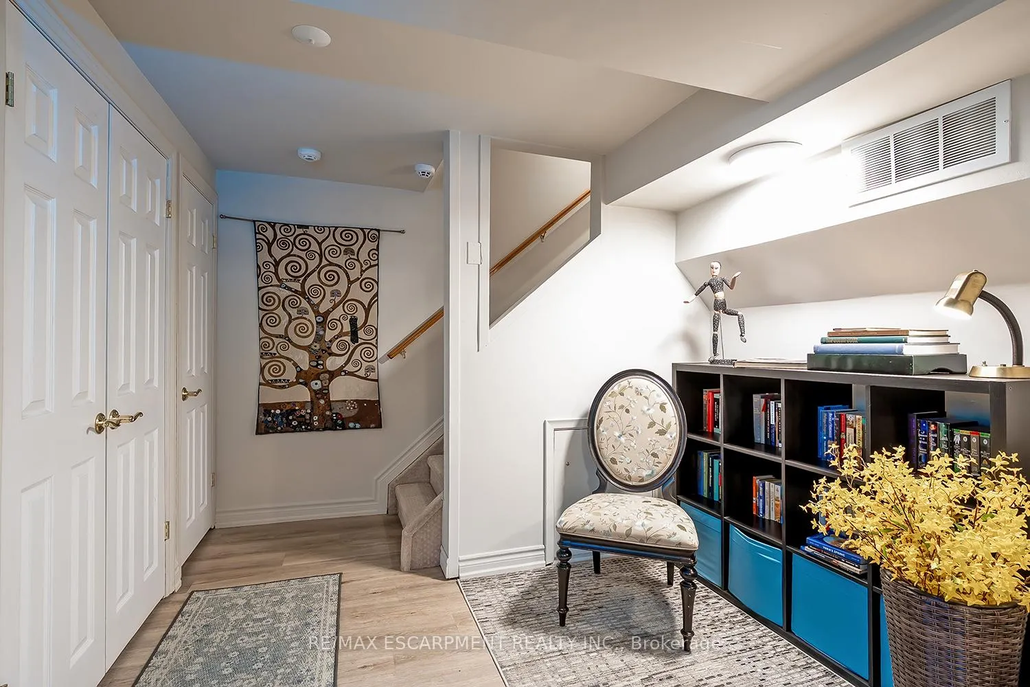 Photo 29 of Unit 5, 1580 Kerns Road, Burlington, Tyandaga — HOMEH