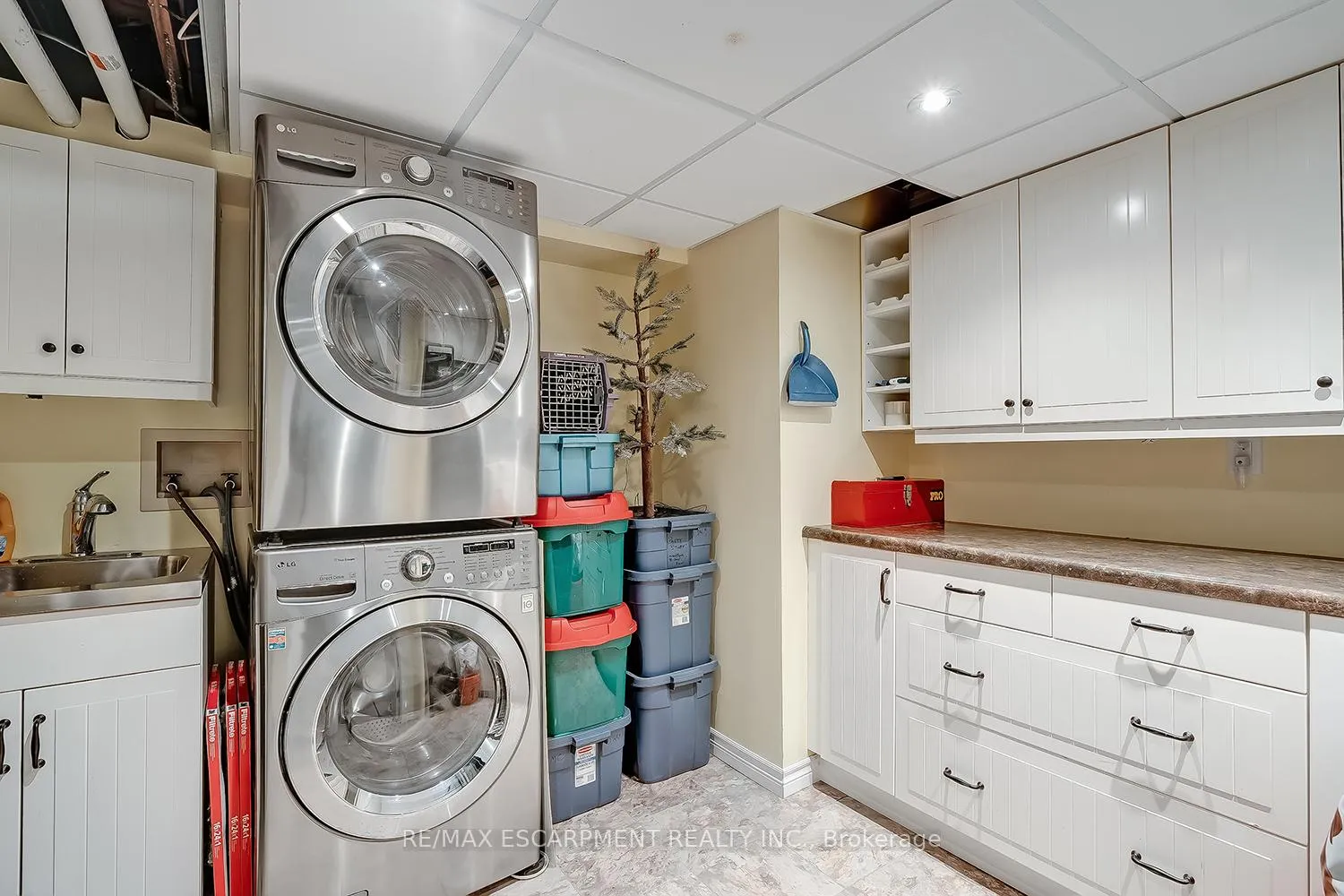 Photo 36 of Unit 5, 1580 Kerns Road, Burlington, Tyandaga — HOMEH