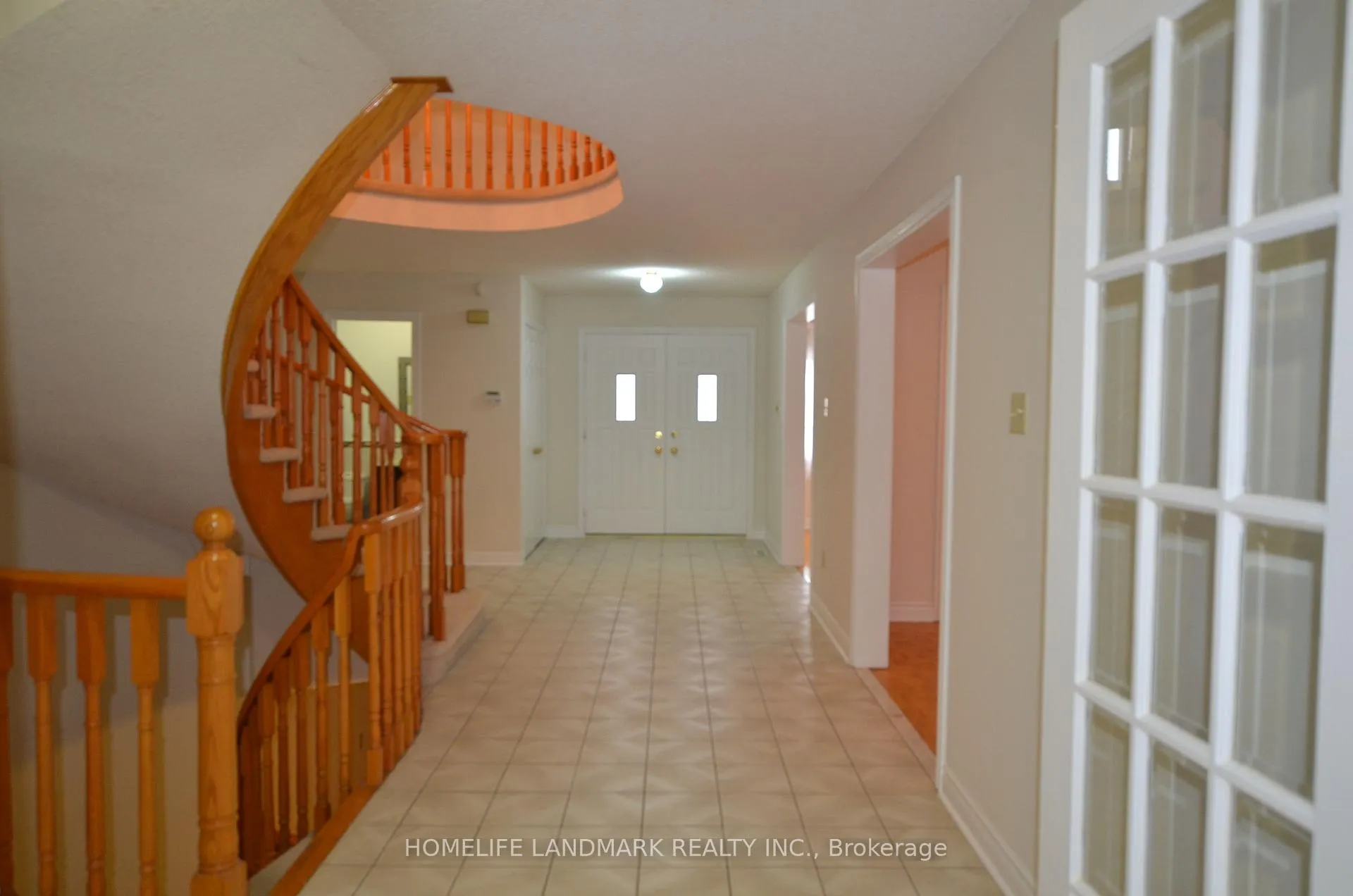 Photo 2 of 129 Lyndhurst Drive, Markham, Thornlea — HOMEH