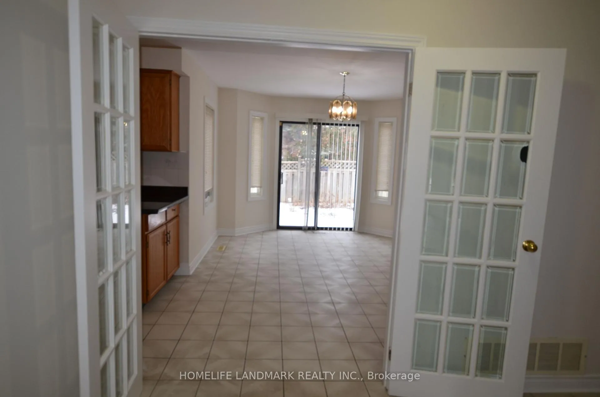 Photo 3 of 129 Lyndhurst Drive, Markham, Thornlea — HOMEH