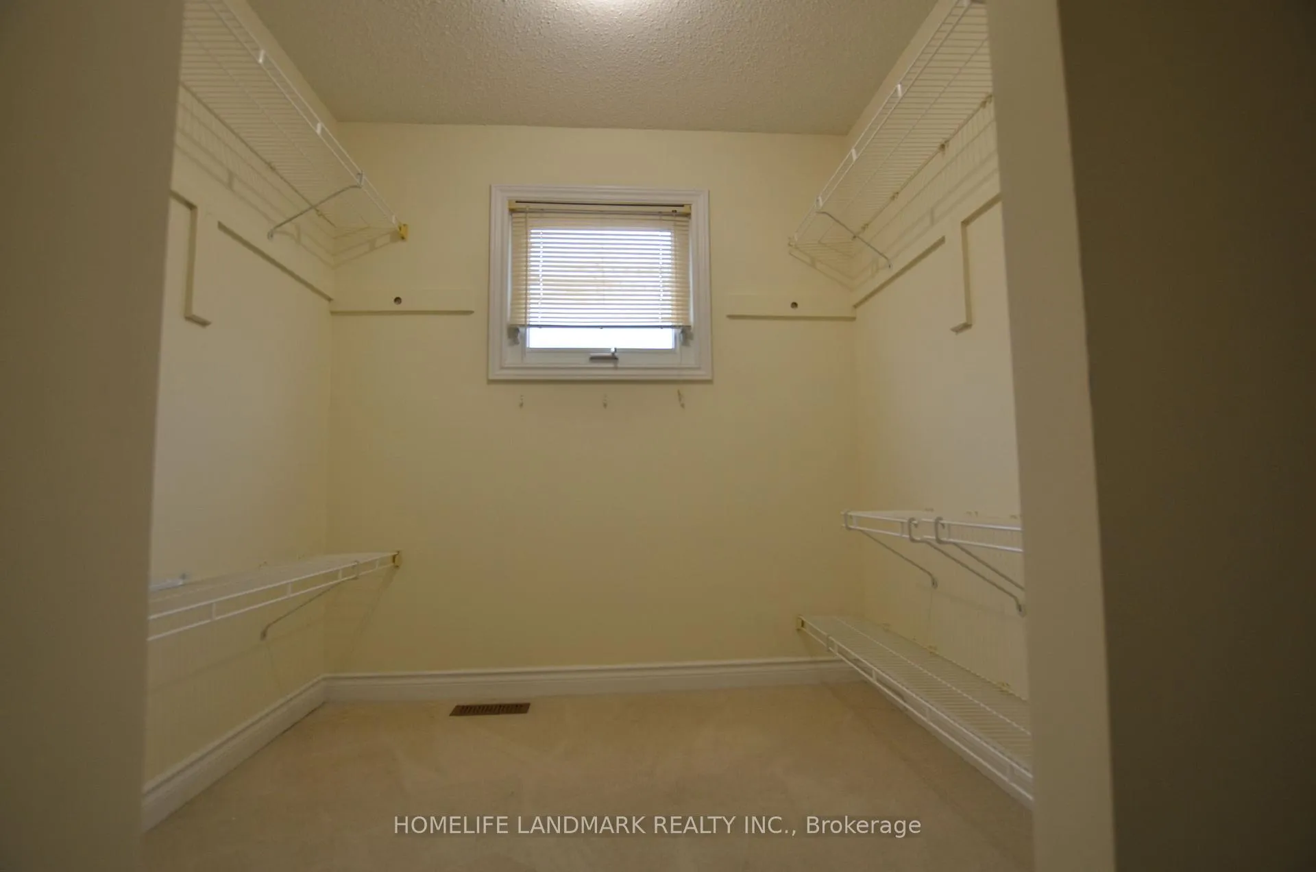 Photo 12 of 129 Lyndhurst Drive, Markham, Thornlea — HOMEH