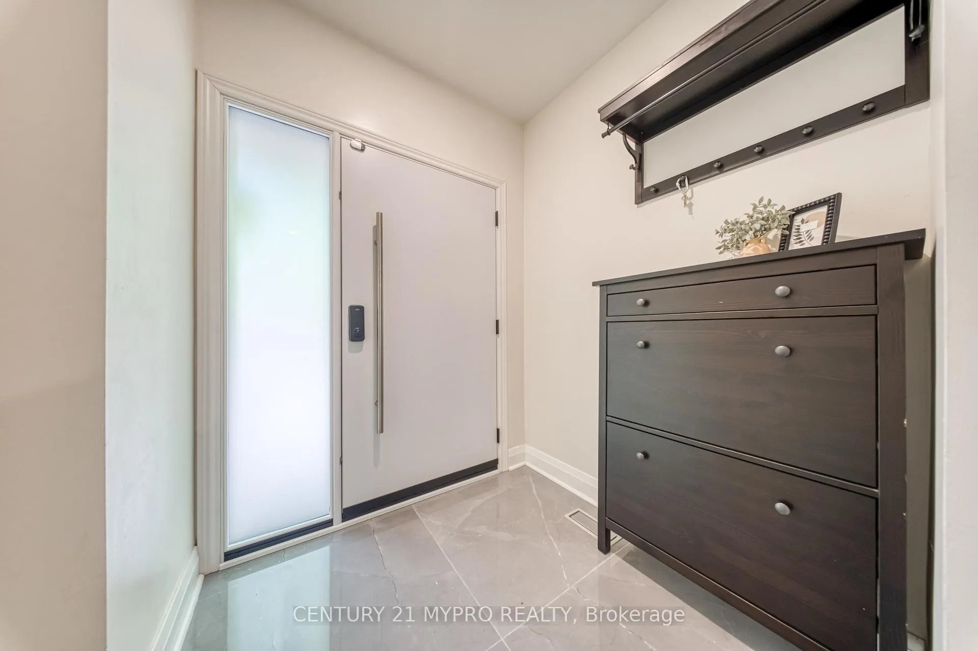 Photo 4 of 67 Mugford Road, Aurora, Bayview Wellington — HOMEH