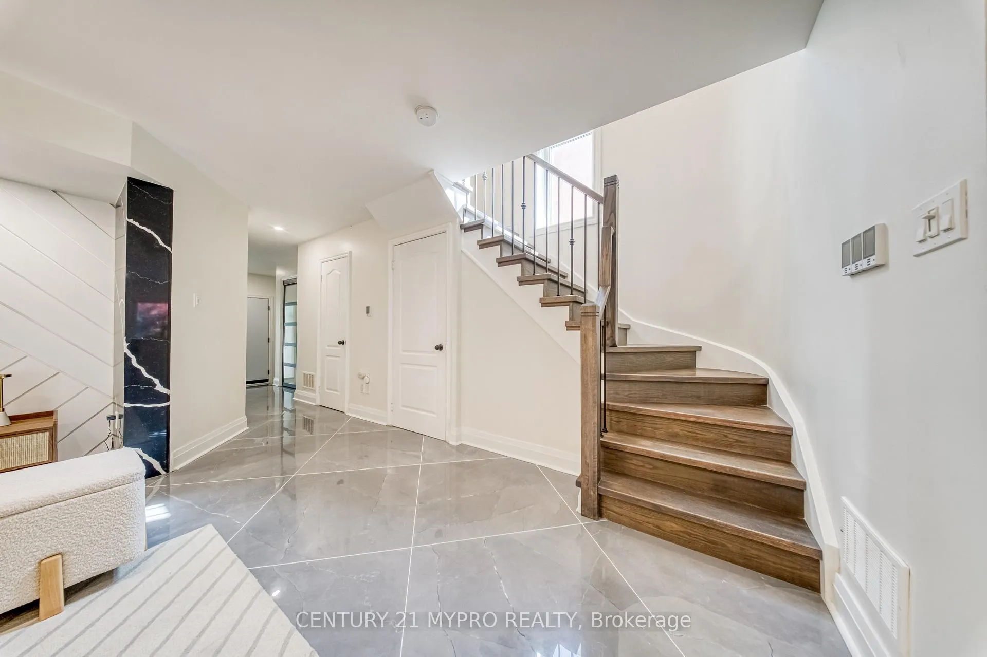 Photo 8 of 67 Mugford Road, Aurora, Bayview Wellington — HOMEH