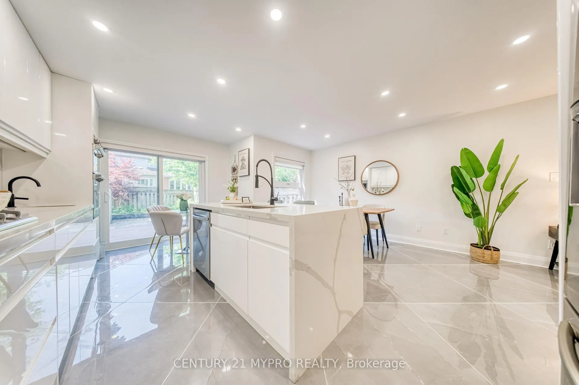 Photo 13 of 67 Mugford Road, Aurora, Bayview Wellington — HOMEH