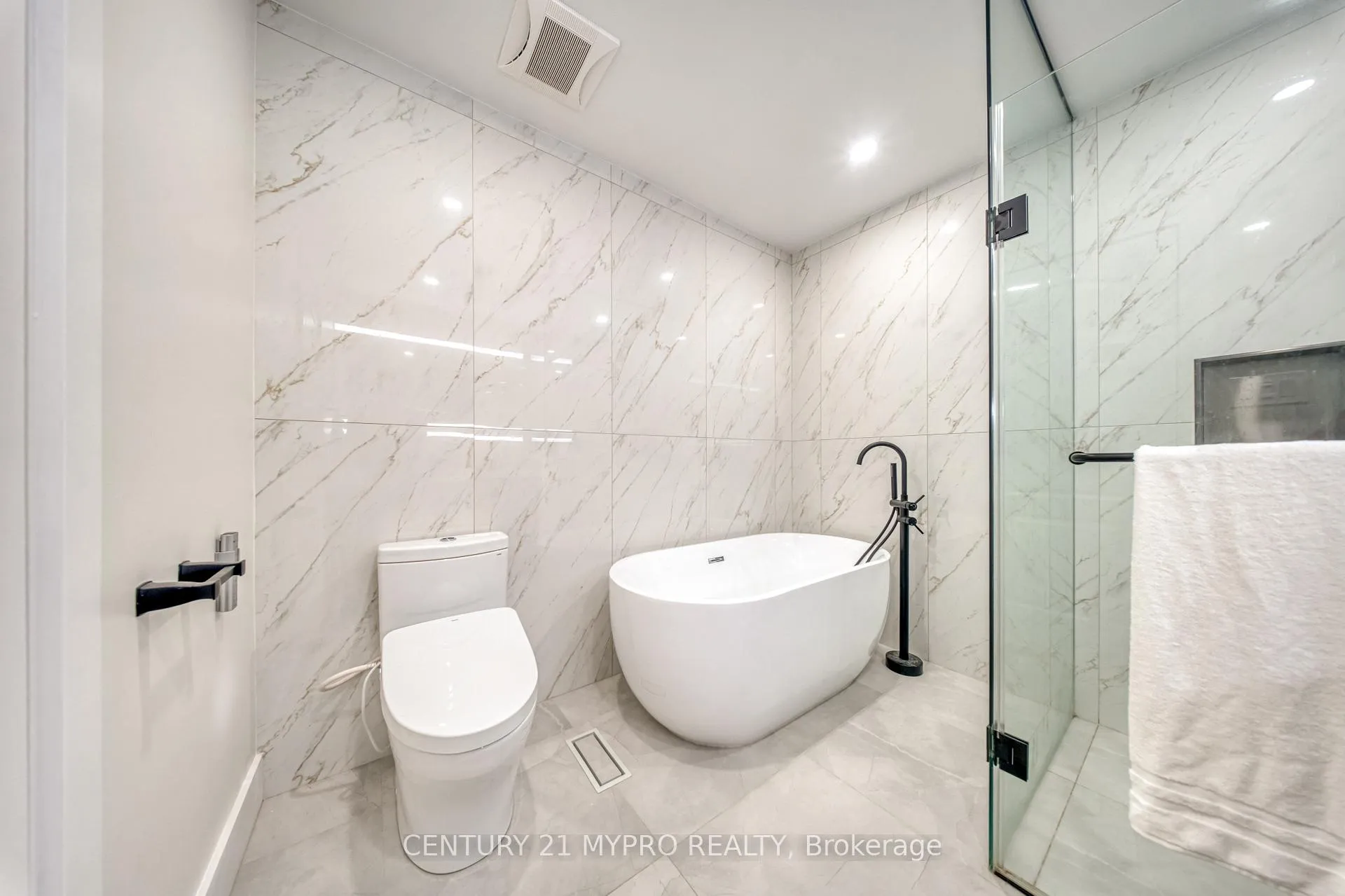 Photo 27 of 67 Mugford Road, Aurora, Bayview Wellington — HOMEH