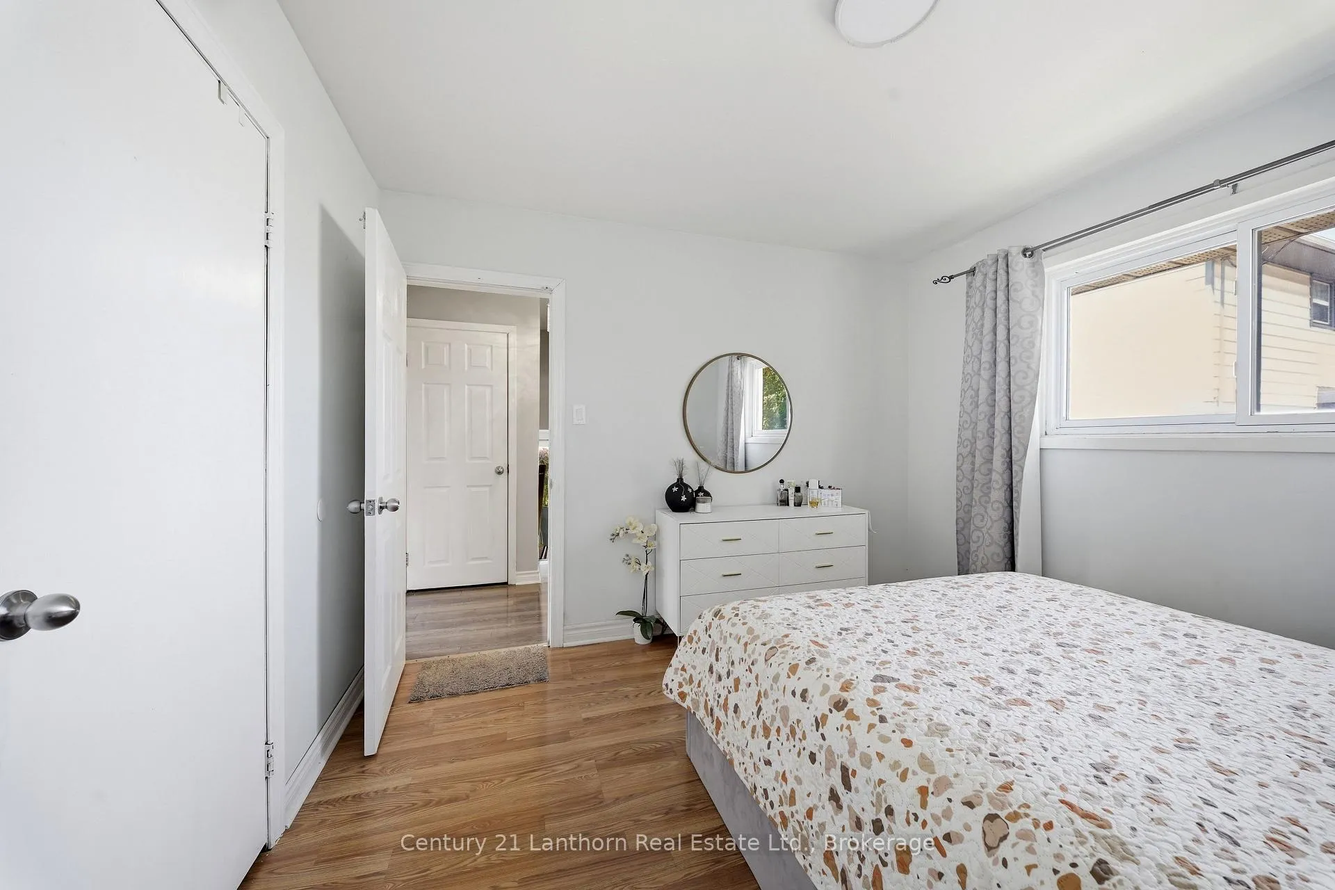 Photo 16 of 15 Wilson Crescent, Quinte West, Trenton Ward — HOMEH
