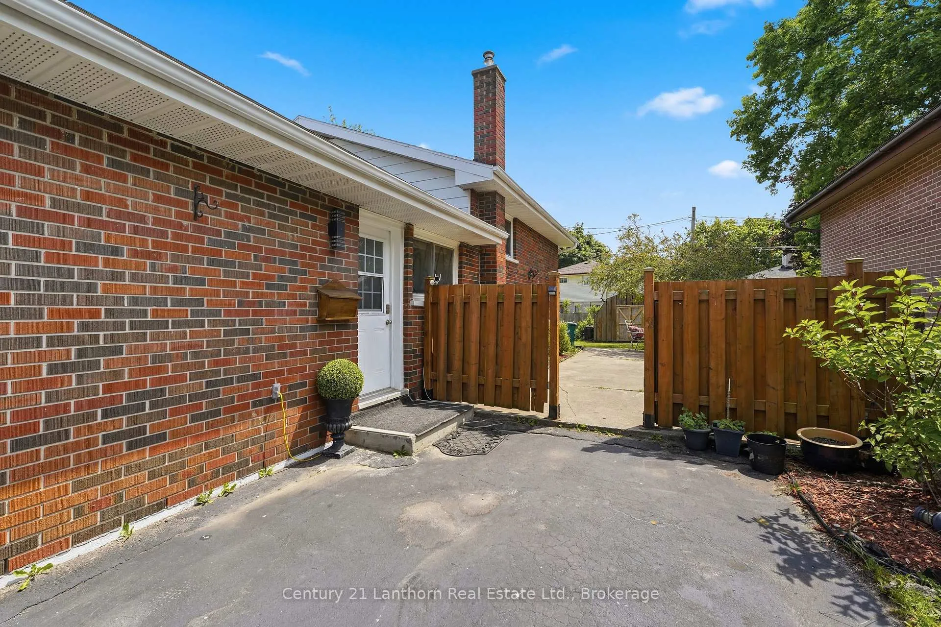 Photo 27 of 15 Wilson Crescent, Quinte West, Trenton Ward — HOMEH