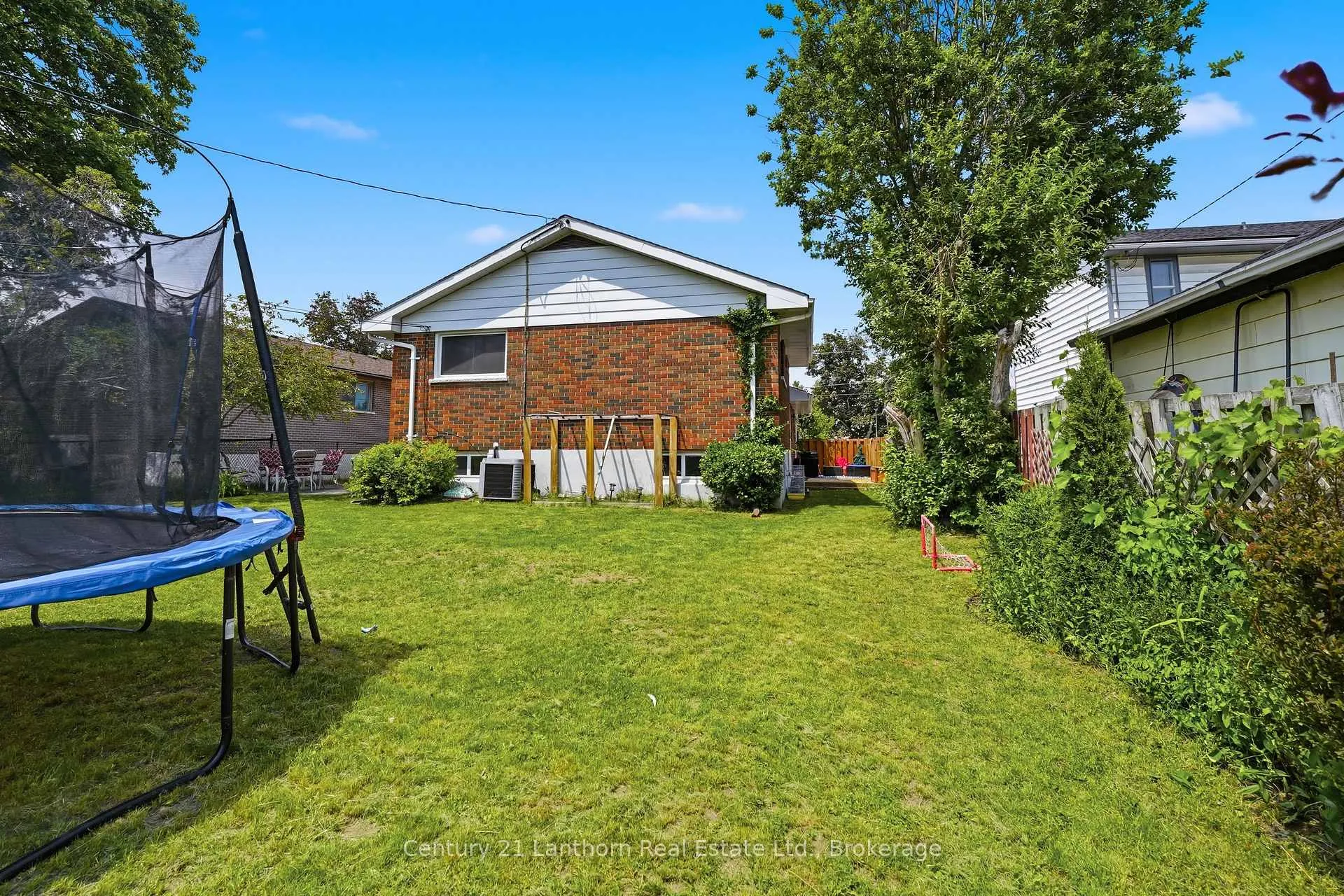 Photo 30 of 15 Wilson Crescent, Quinte West, Trenton Ward — HOMEH