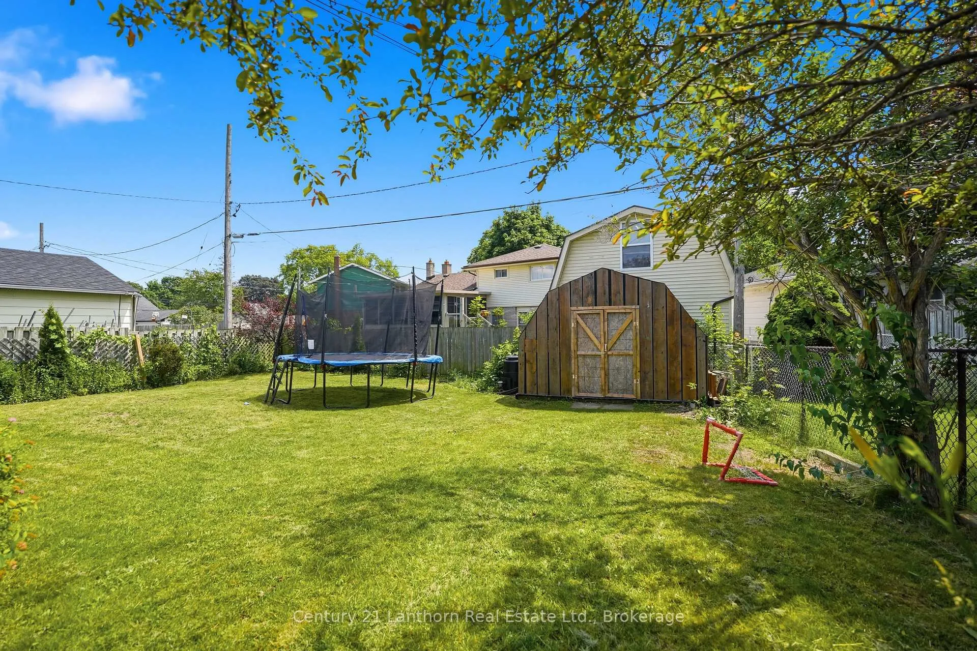 Photo 35 of 15 Wilson Crescent, Quinte West, Trenton Ward — HOMEH