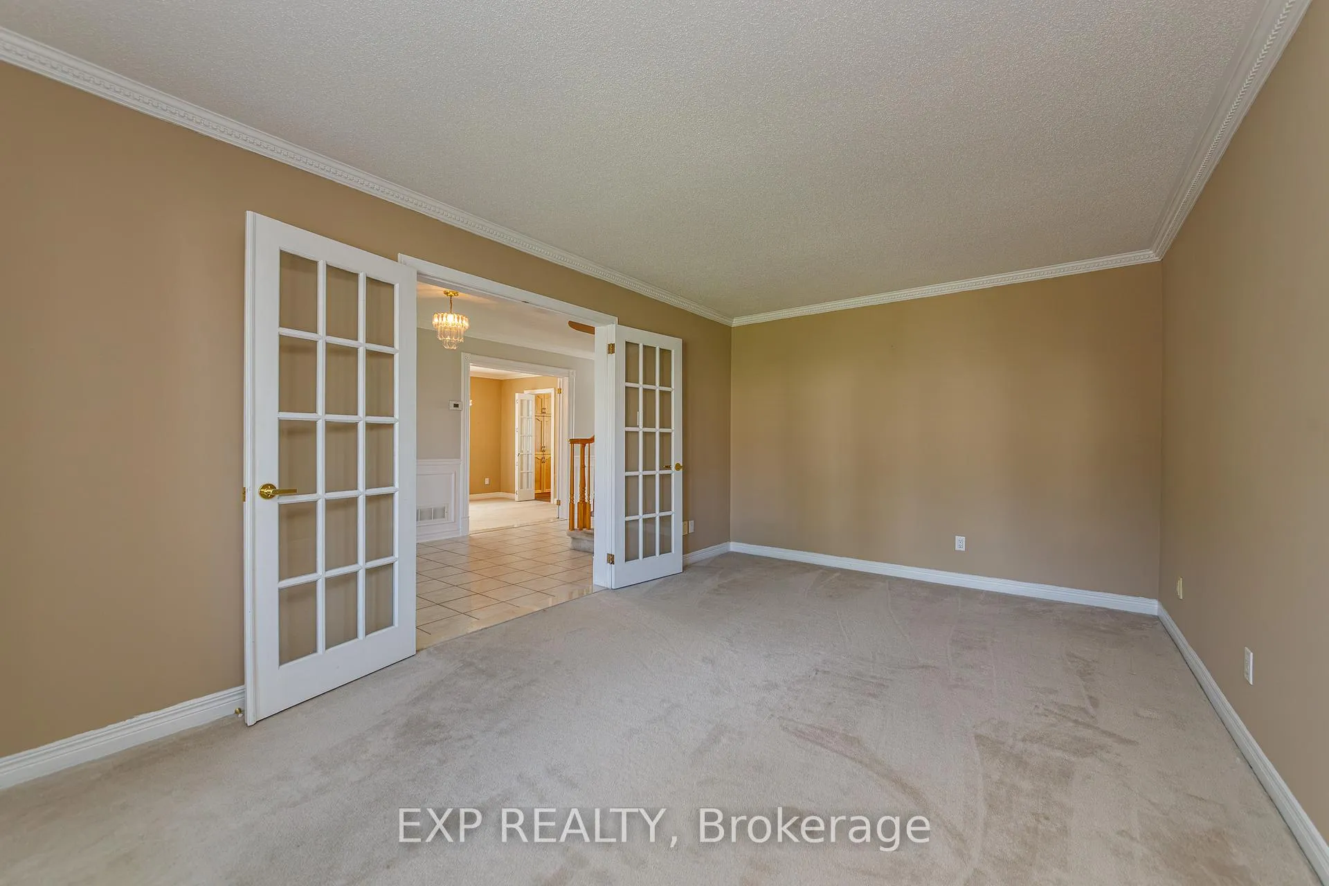 Photo 4 of 40 Newborough Crescent, Ottawa, Barrhaven East — HOMEH