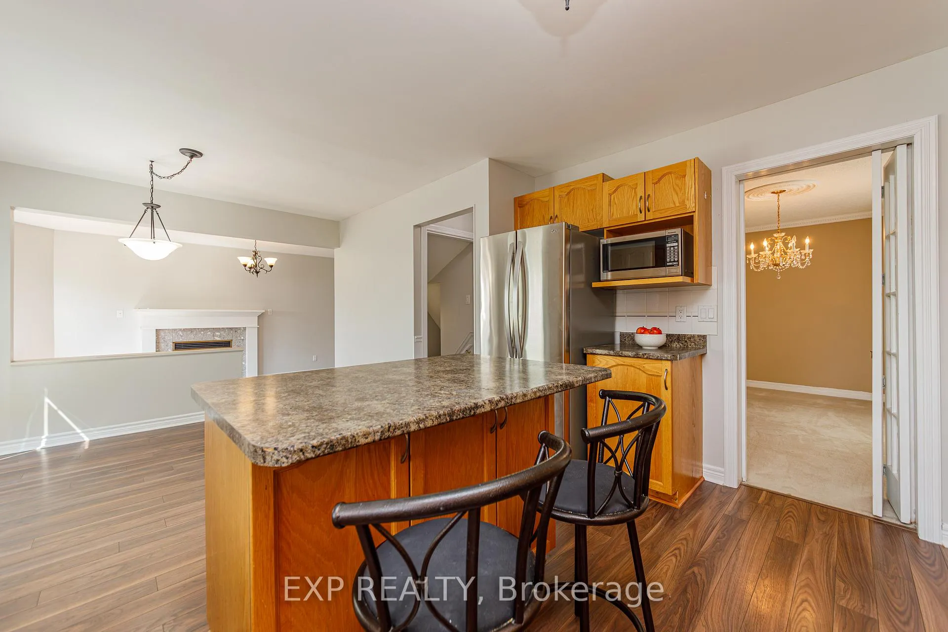 Photo 10 of 40 Newborough Crescent, Ottawa, Barrhaven East — HOMEH
