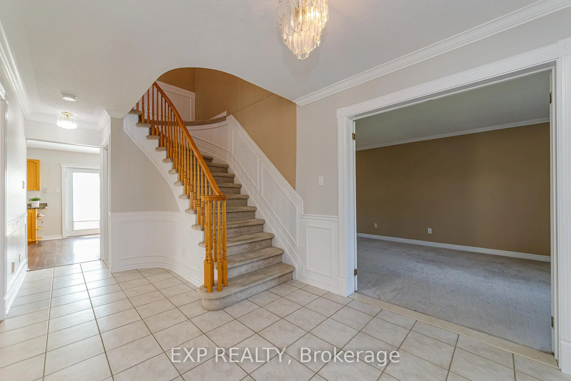 Photo 18 of 40 Newborough Crescent, Ottawa, Barrhaven East — HOMEH