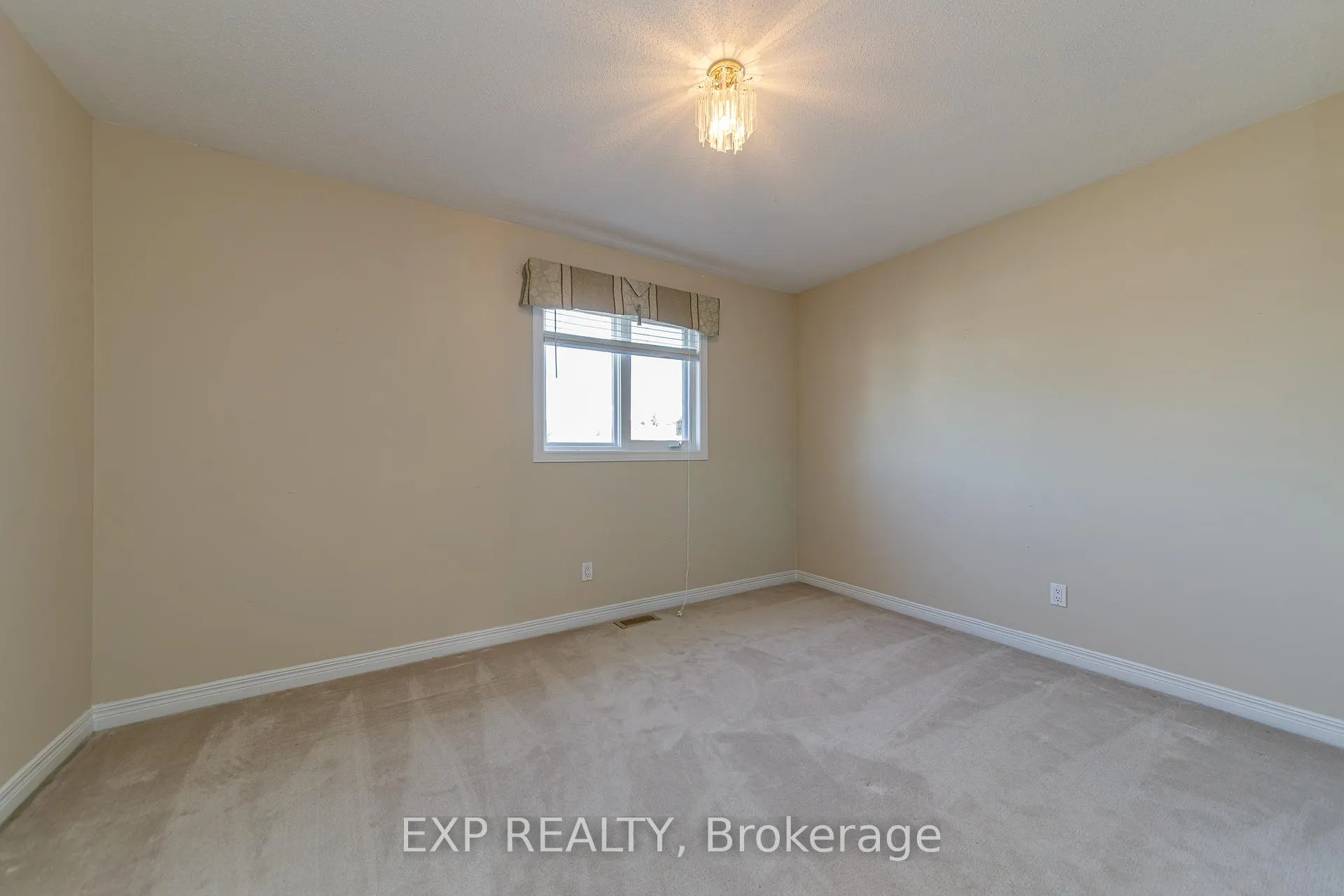 Photo 29 of 40 Newborough Crescent, Ottawa, Barrhaven East — HOMEH