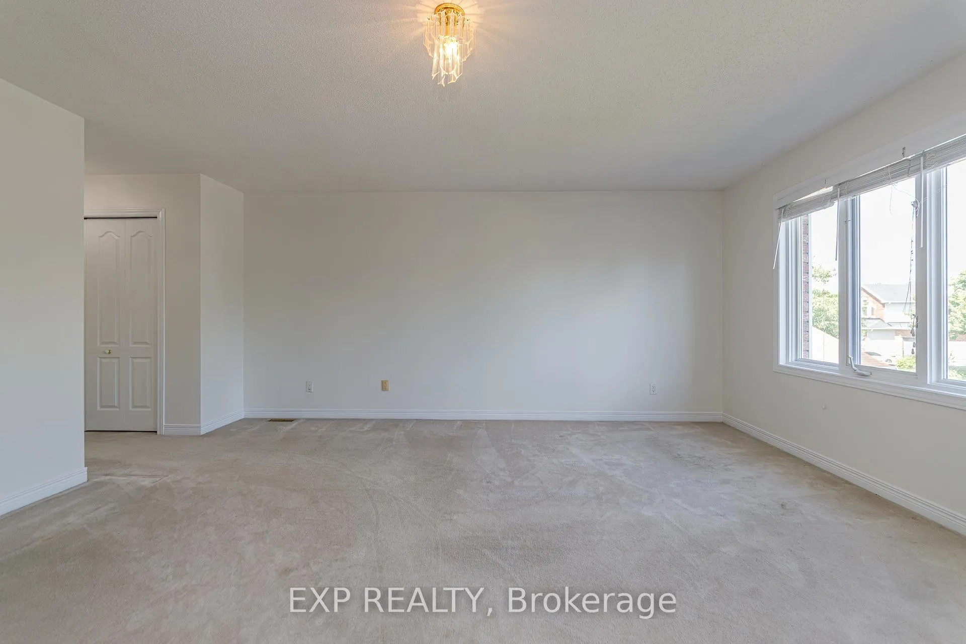 Photo 31 of 40 Newborough Crescent, Ottawa, Barrhaven East — HOMEH