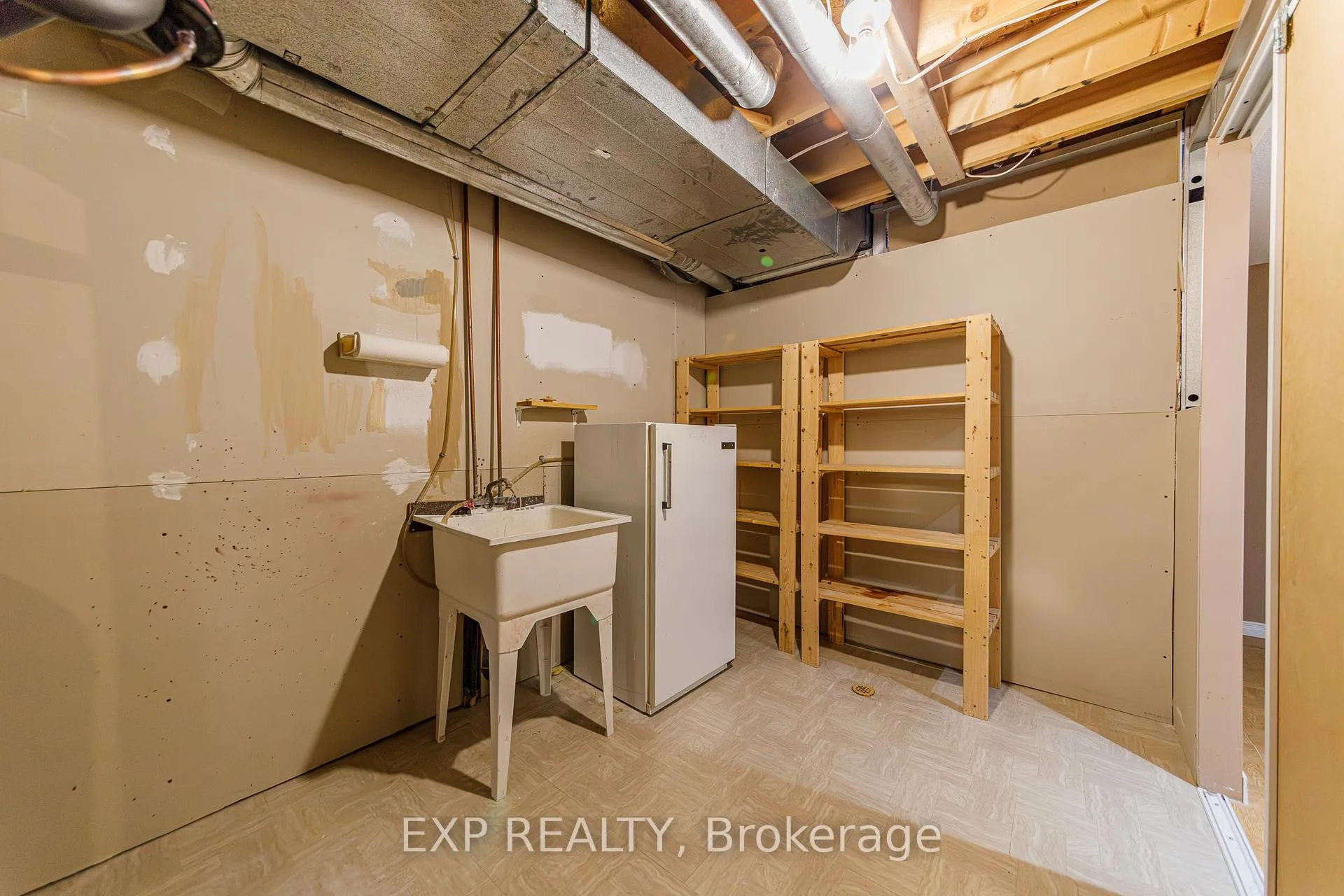 Photo 43 of 40 Newborough Crescent, Ottawa, Barrhaven East — HOMEH